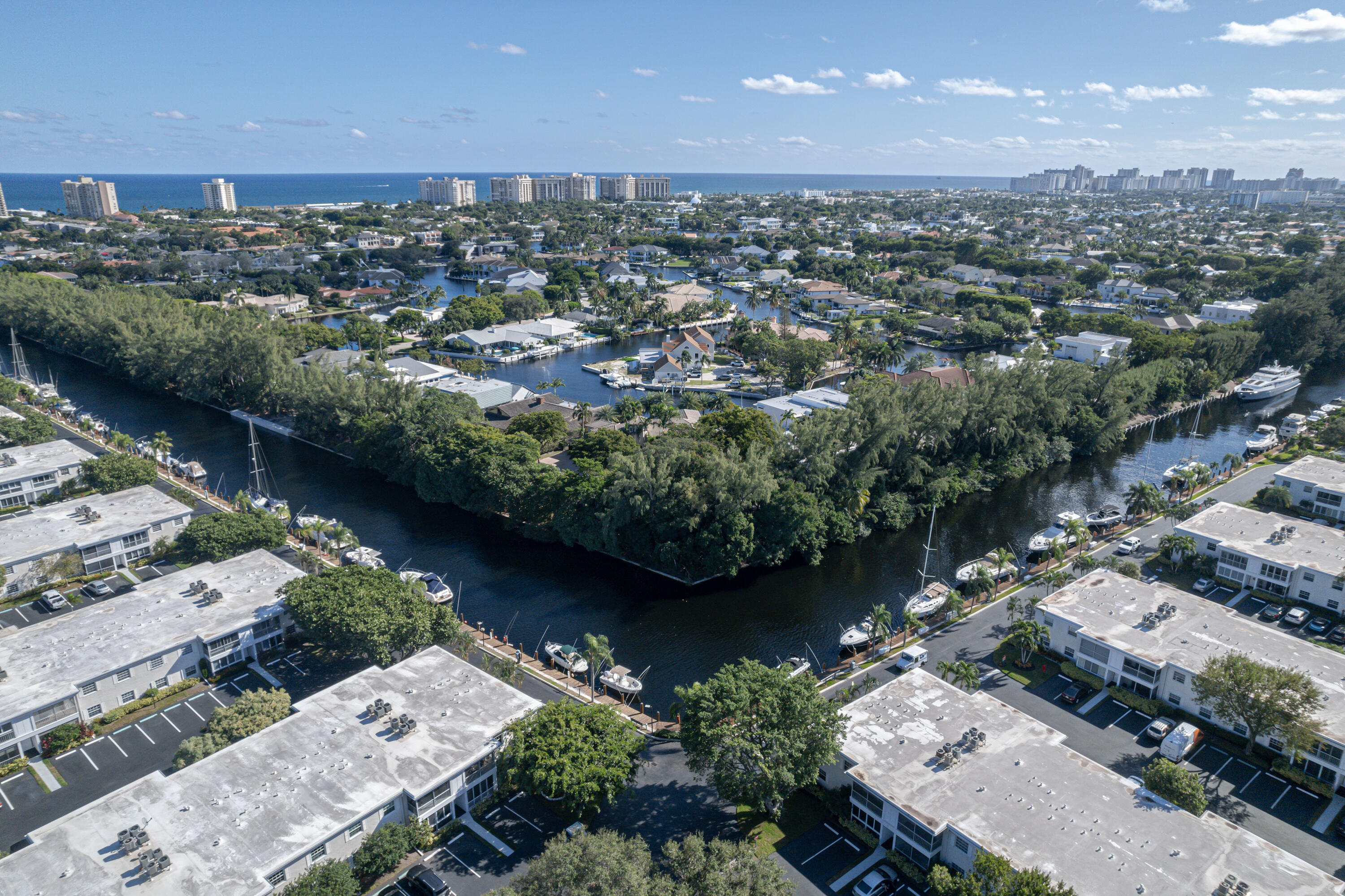 BAY COLONY CLUB CONDO - Residential Lease