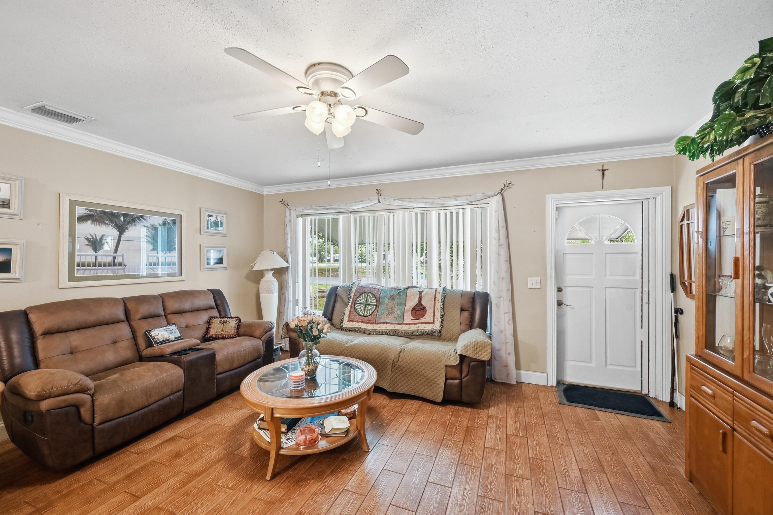 CRESTVIEW BOYNTON - Residential