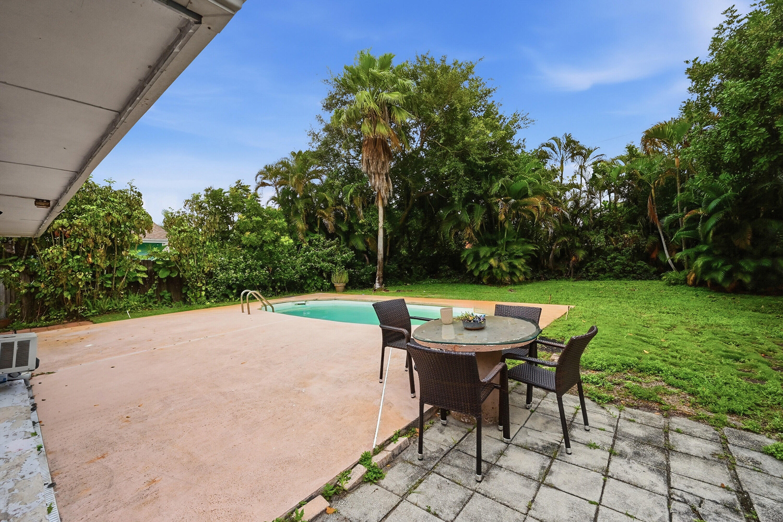 CRESTVIEW BOYNTON - Residential