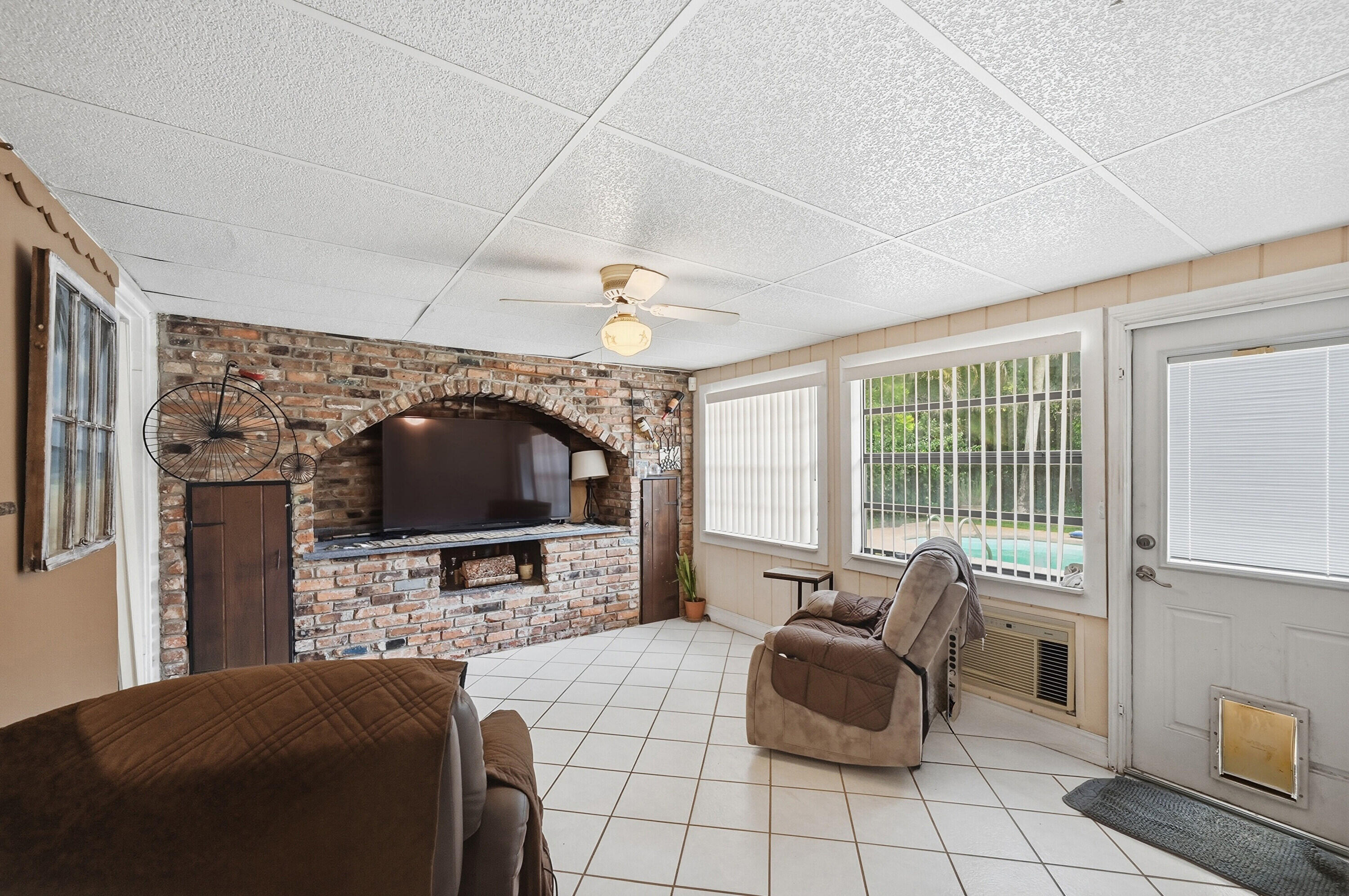 CRESTVIEW BOYNTON - Residential