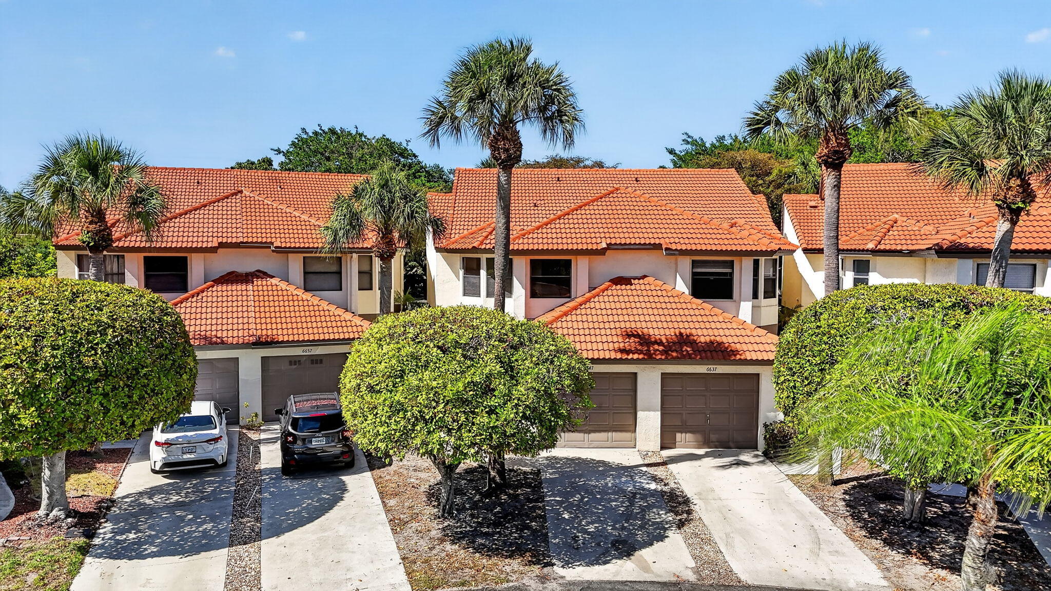 BOCA HERMOSA GARDENS - Residential