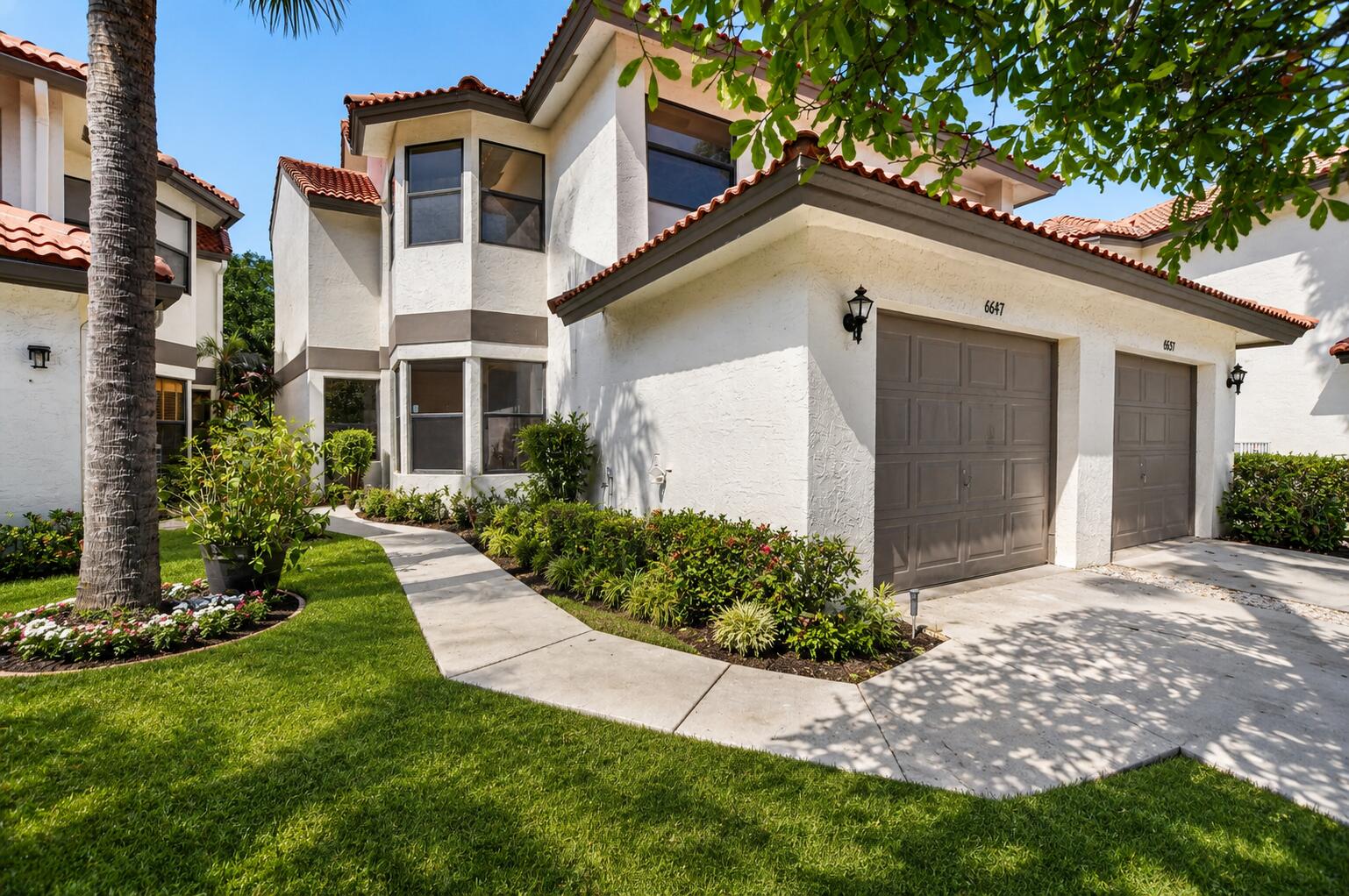 BOCA HERMOSA GARDENS - Residential