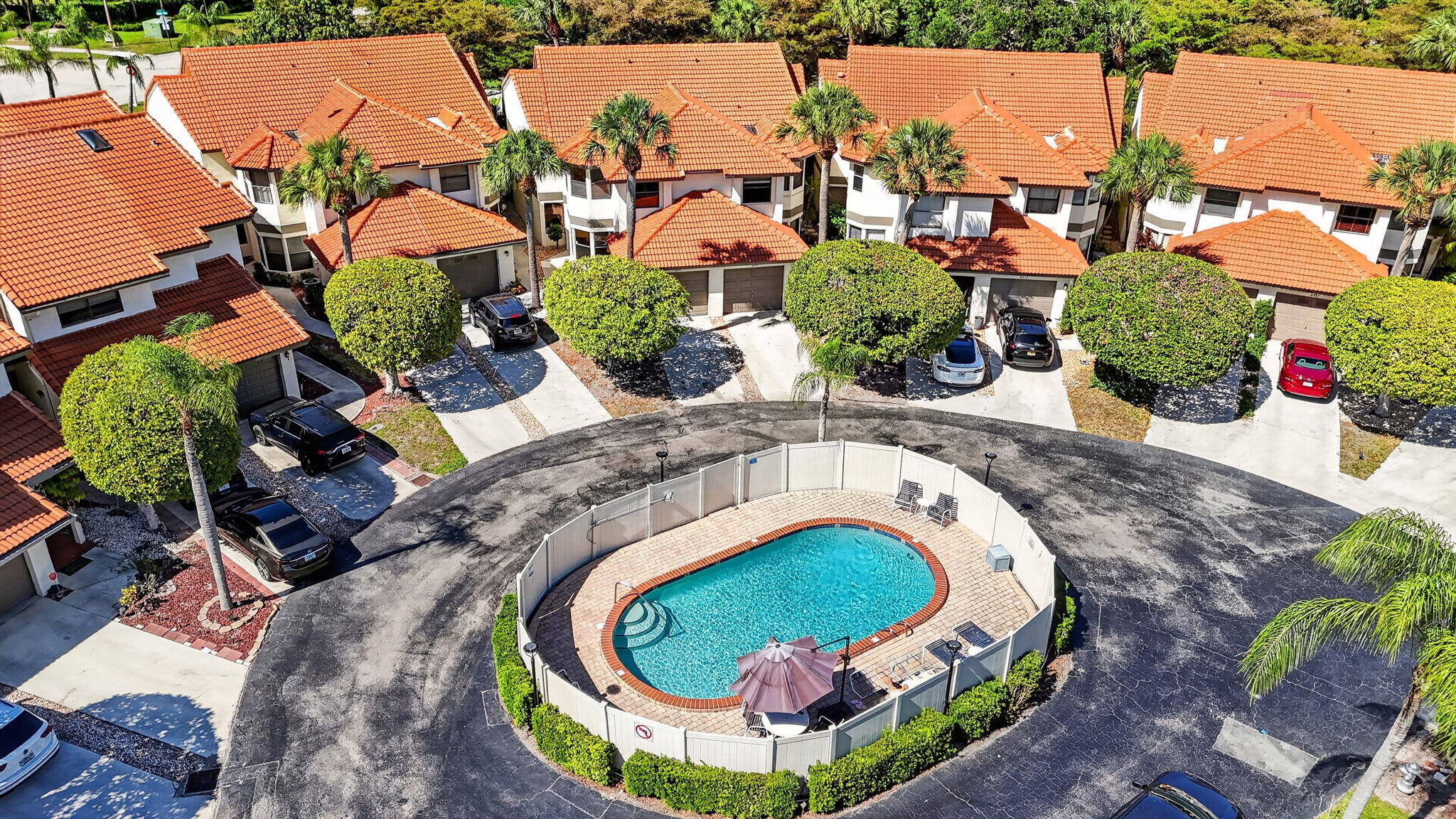 BOCA HERMOSA GARDENS - Residential