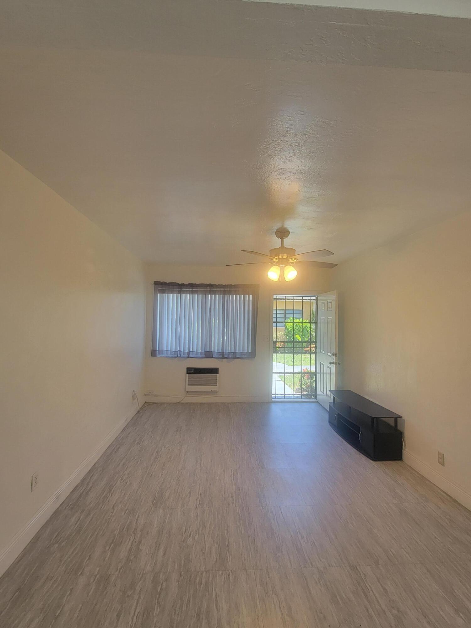 PEMBROKE ARMS CONDO APTS INC - Residential Lease