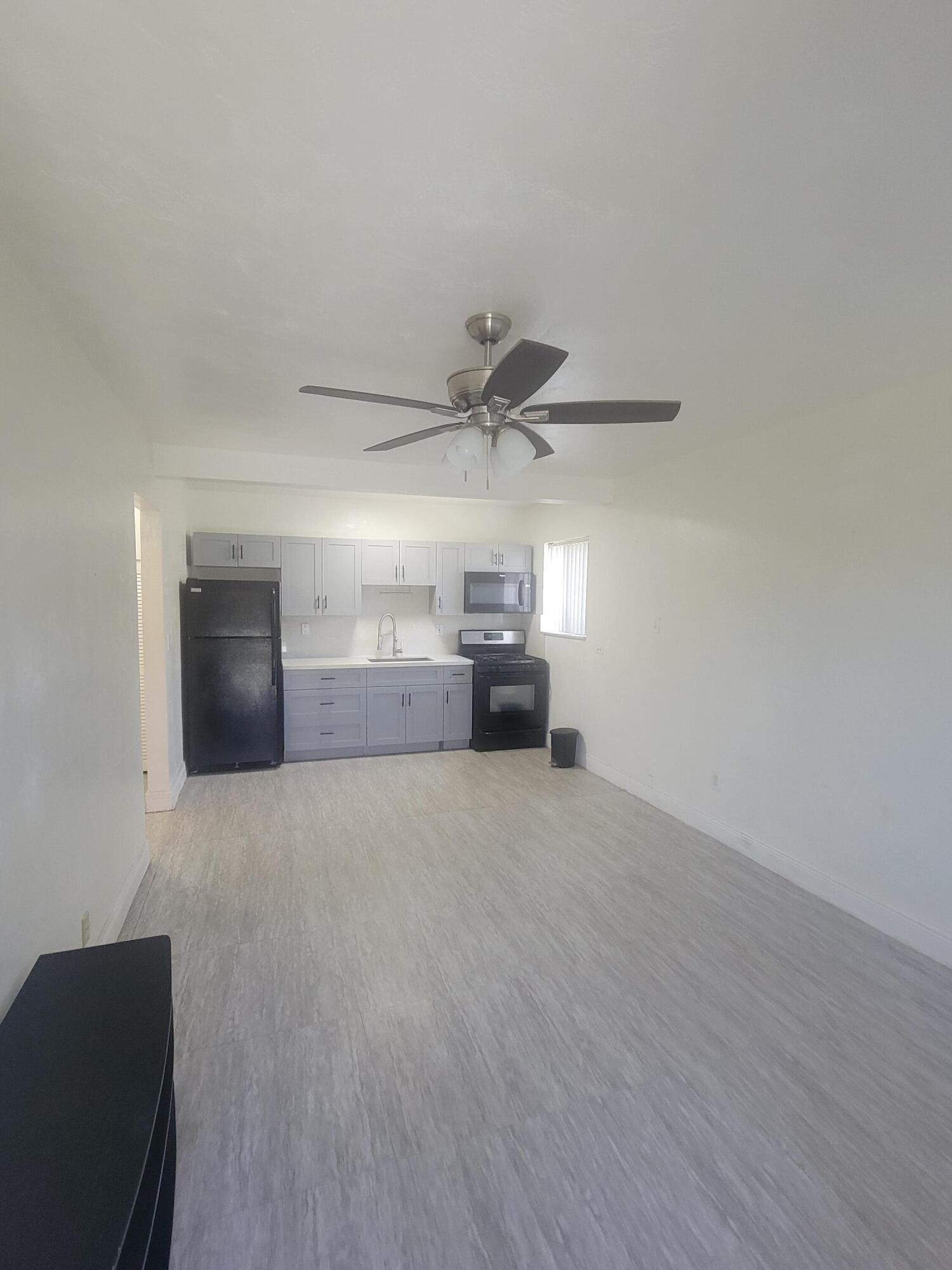 PEMBROKE ARMS CONDO APTS INC - Residential Lease