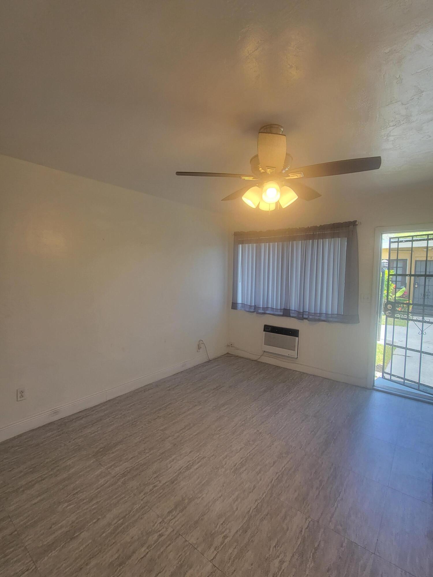PEMBROKE ARMS CONDO APTS INC - Residential Lease