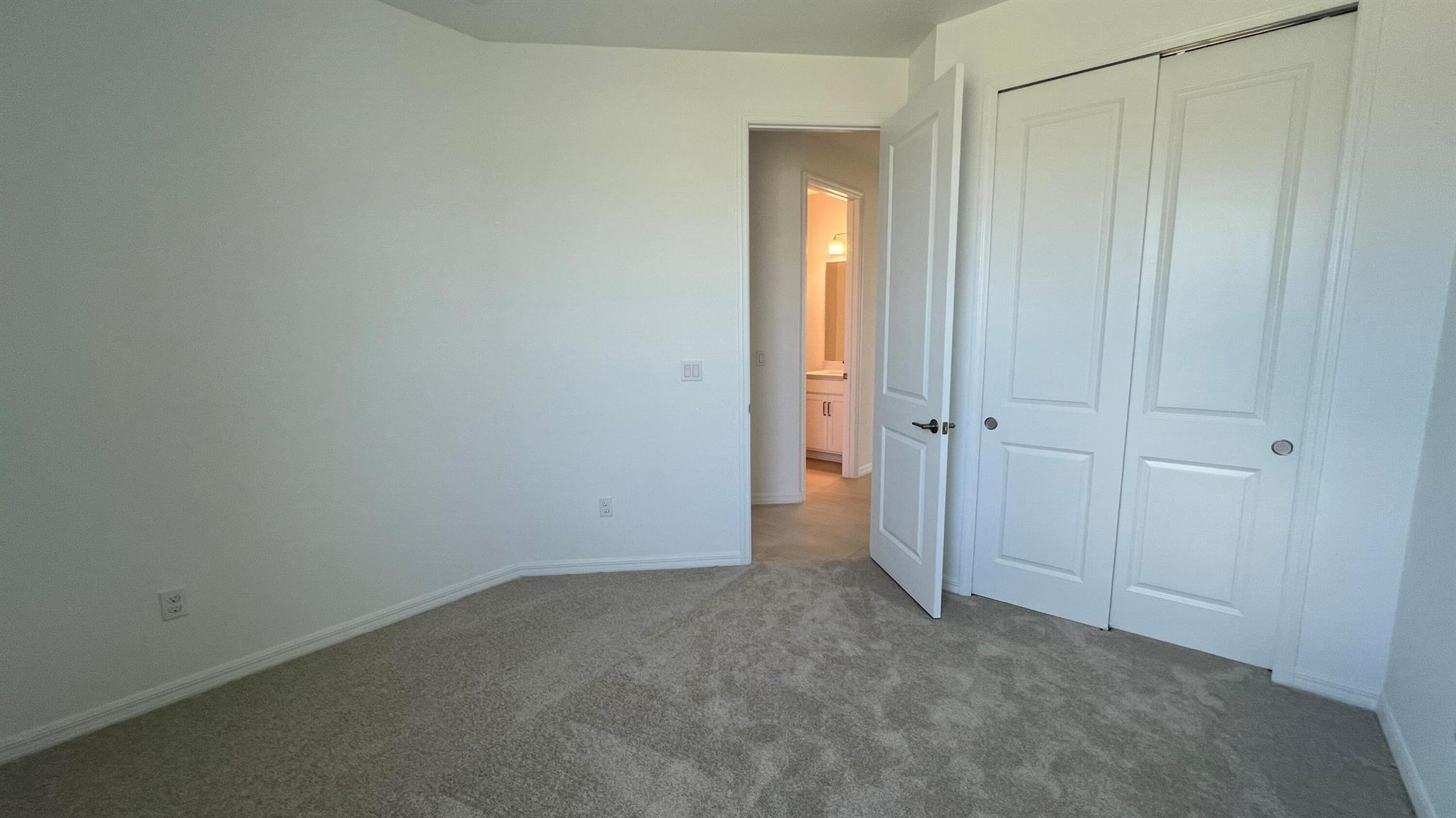 VERANDA OAKS PLAT NO. 1 P - Residential Lease