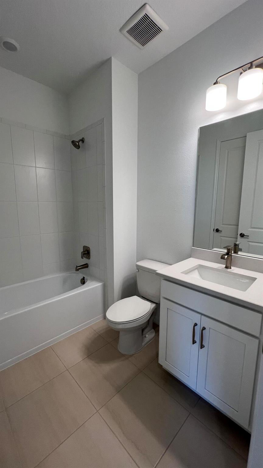 VERANDA OAKS PLAT NO. 1 P - Residential Lease