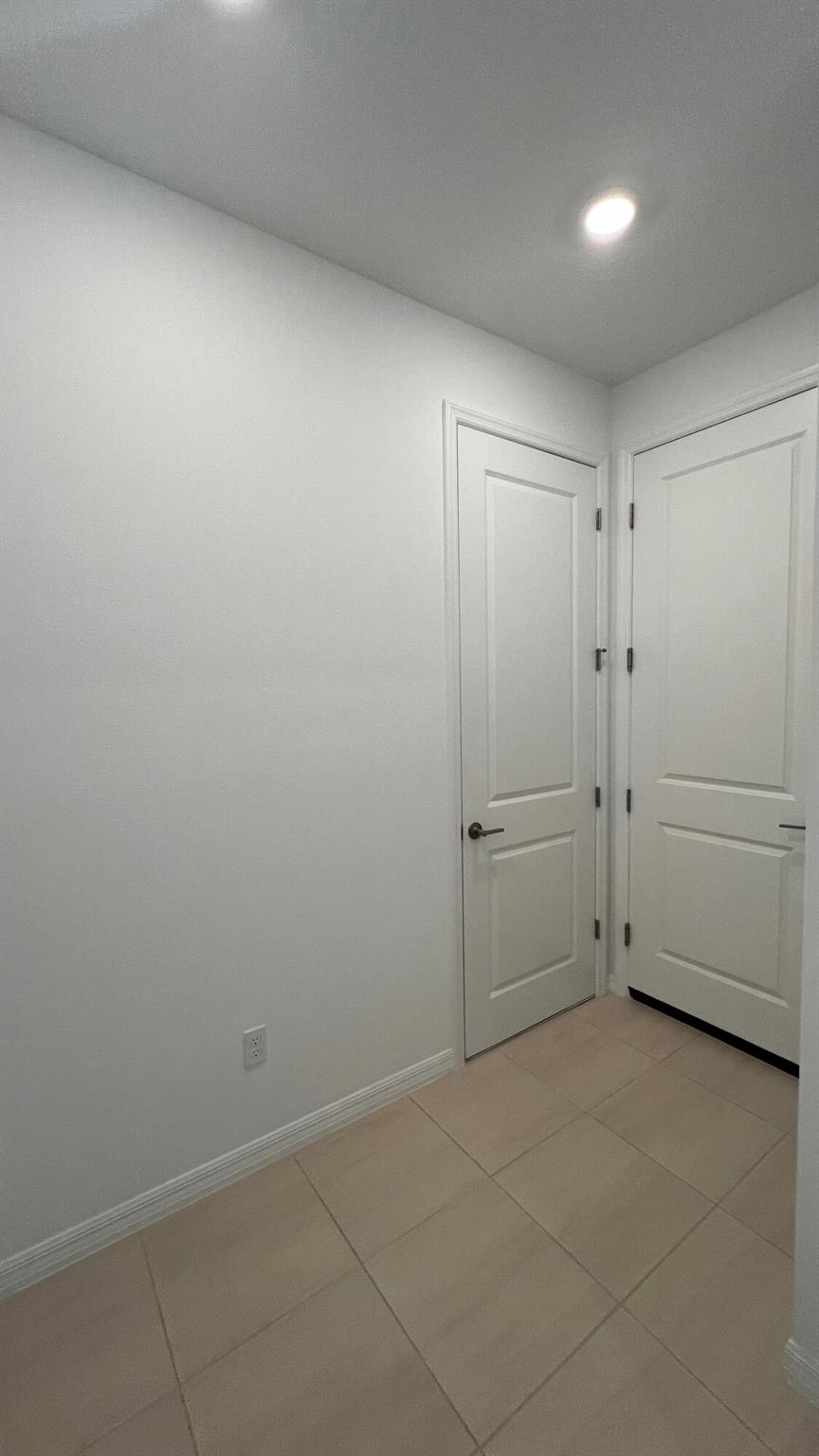 VERANDA OAKS PLAT NO. 1 P - Residential Lease