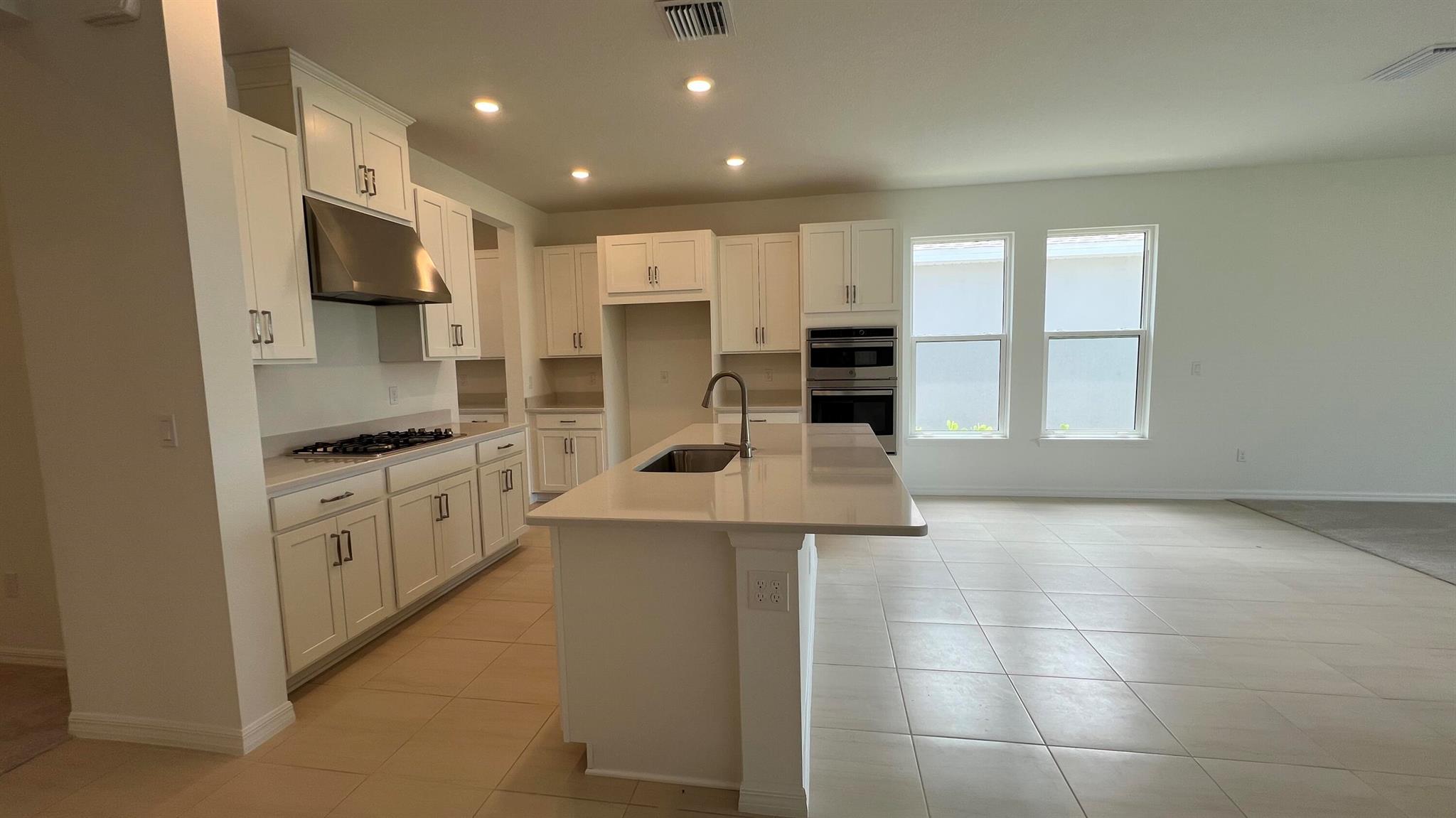 VERANDA OAKS PLAT NO. 1 P - Residential Lease