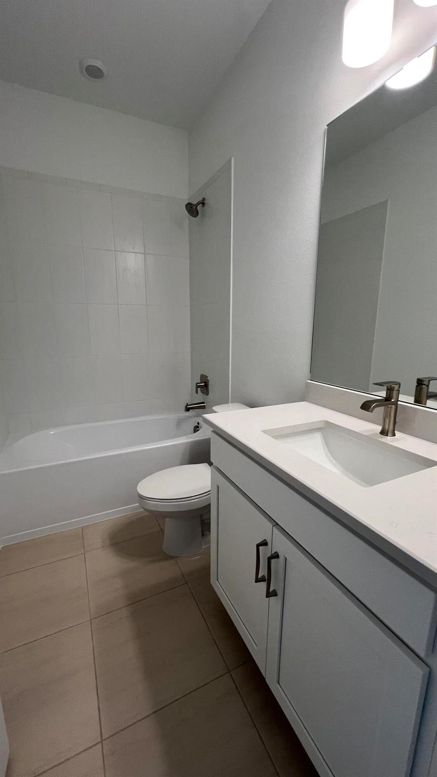 VERANDA OAKS PLAT NO. 1 P - Residential Lease