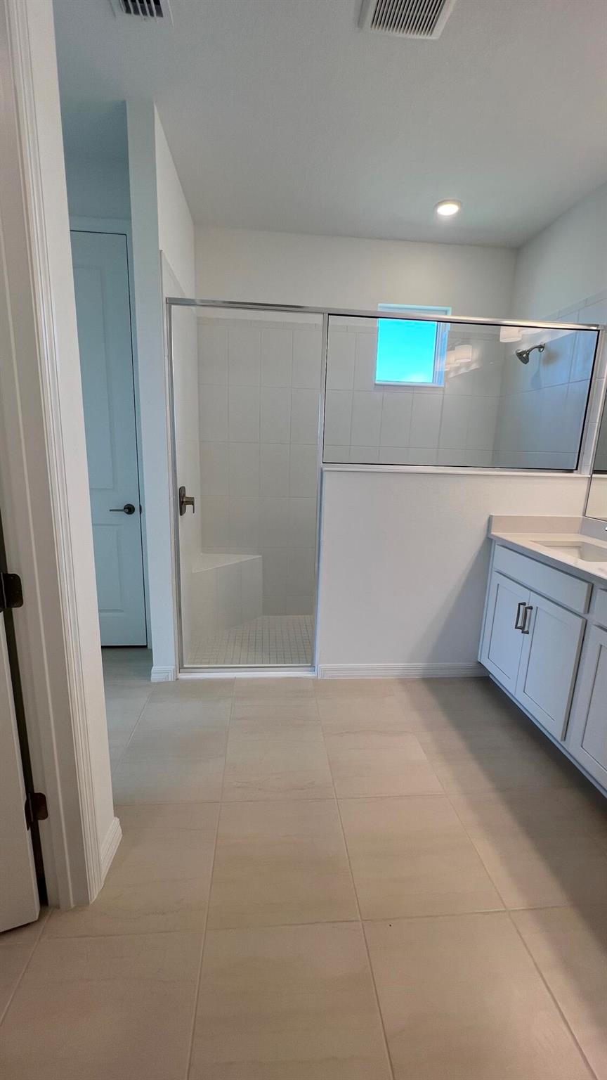 VERANDA OAKS PLAT NO. 1 P - Residential Lease
