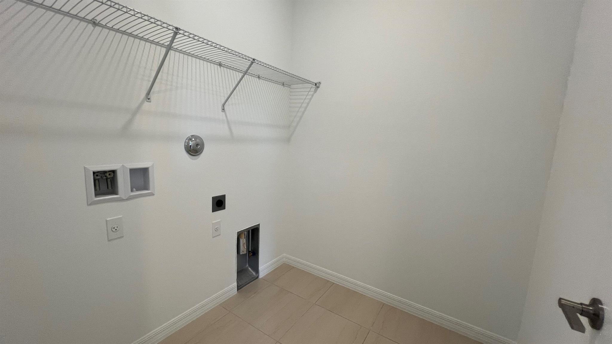 VERANDA OAKS PLAT NO. 1 P - Residential Lease