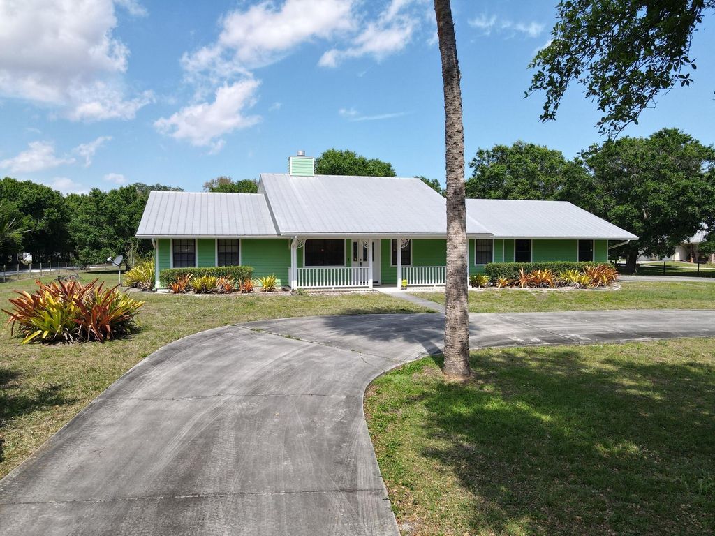 Photo of 10880 Heil Road, Fort Pierce, FL 34945 (MLS # R10971913)