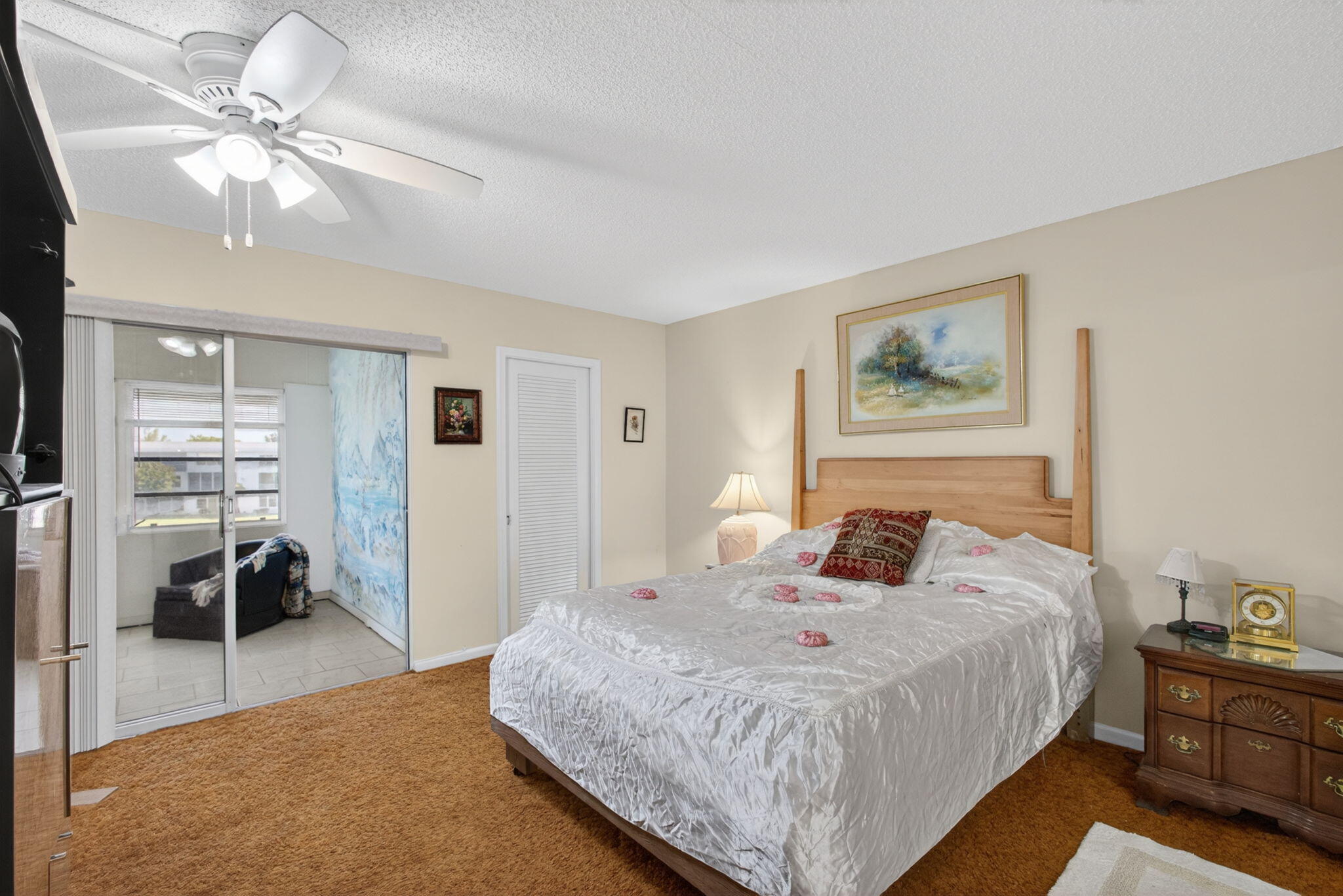 348 Wellington H