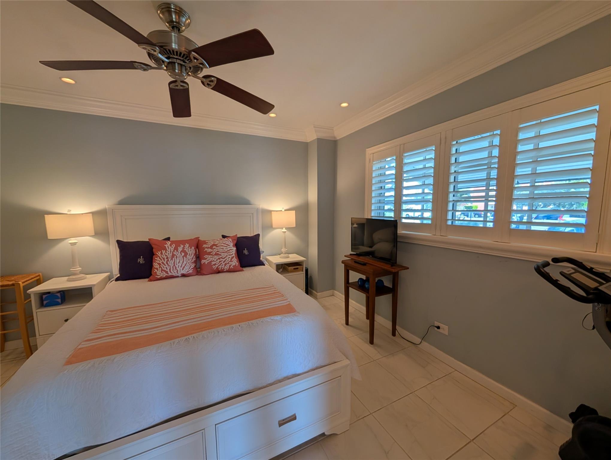 Alexander Hamilton COOP - Residential