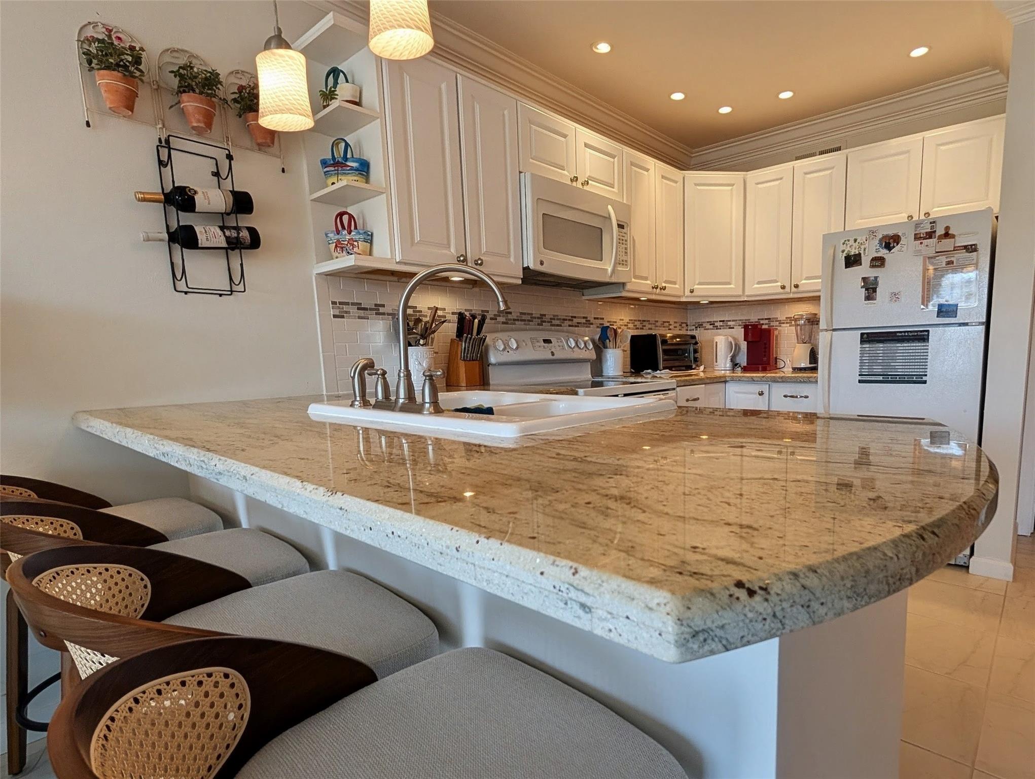 Alexander Hamilton COOP - Residential