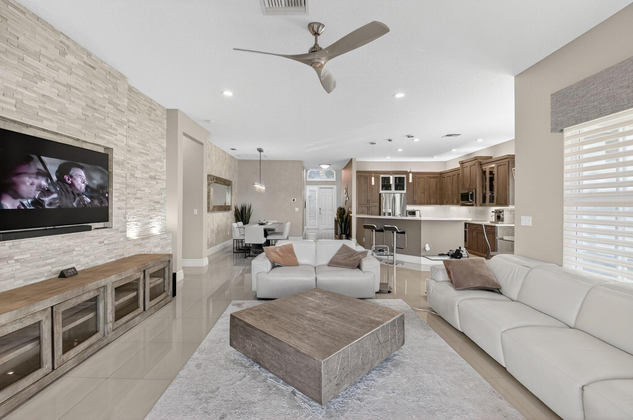 VALENCIA COVE AGR PUD PL - Residential