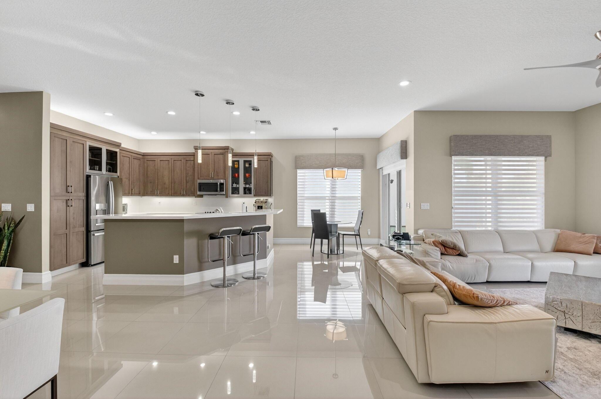 VALENCIA COVE AGR PUD PL - Residential