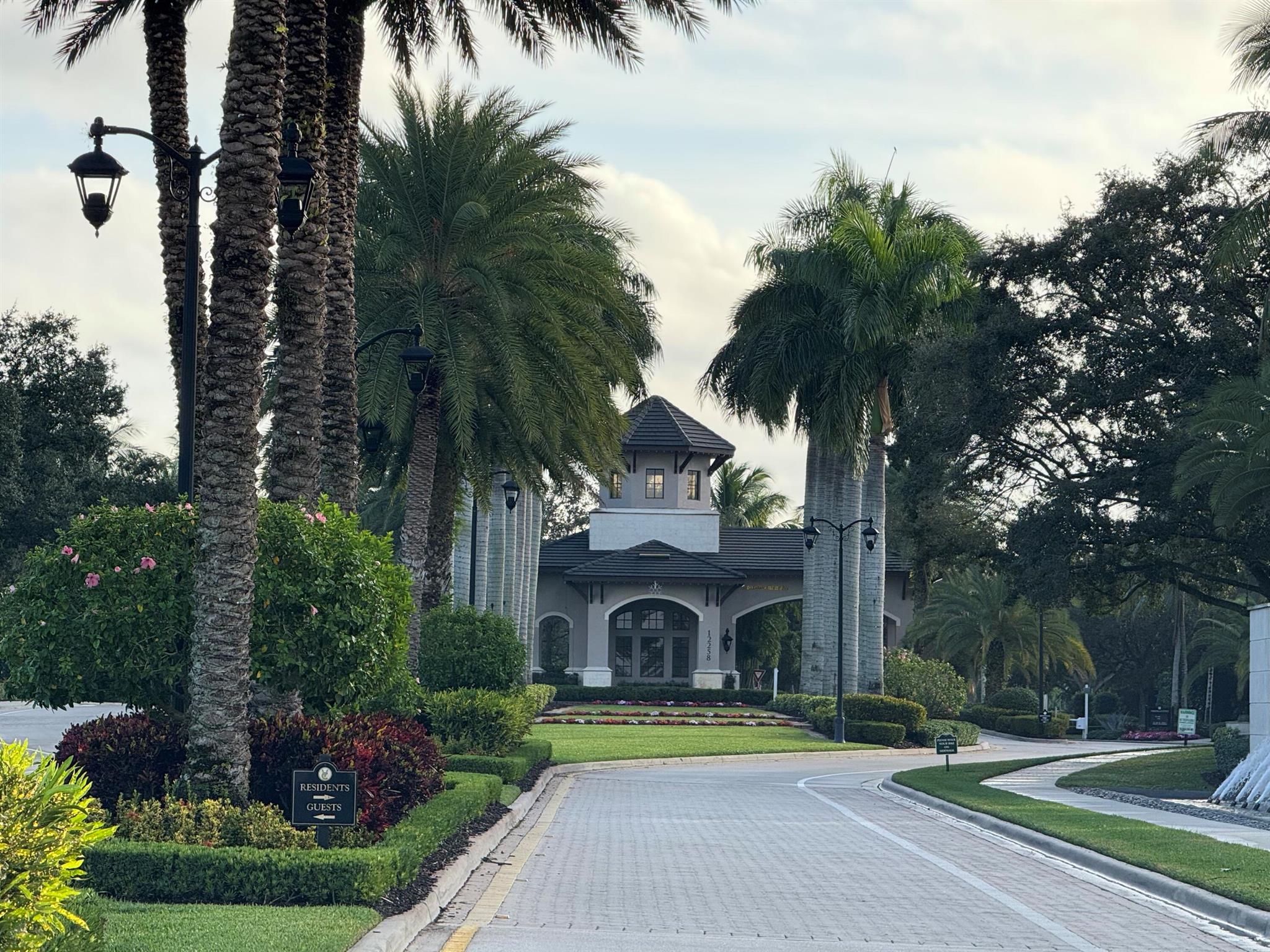 VALENCIA COVE AGR PUD PL - Residential