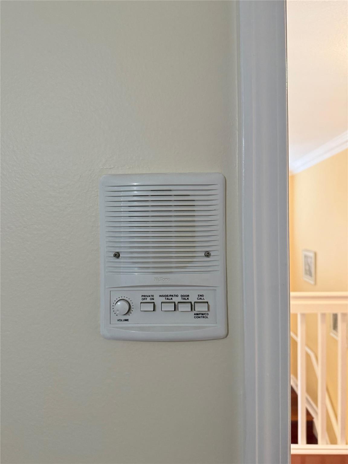 Oak Wood 80-39 B - Residential