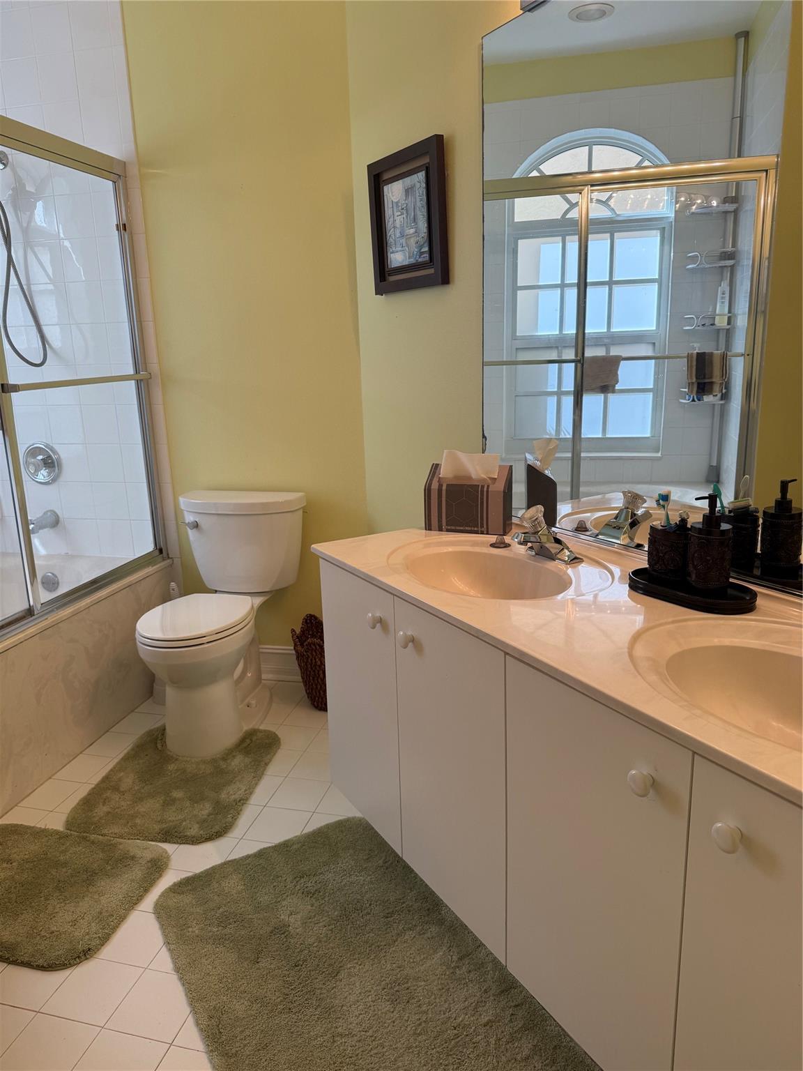 Oak Wood 80-39 B - Residential