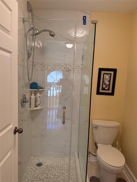 Oak Wood 80-39 B - Residential