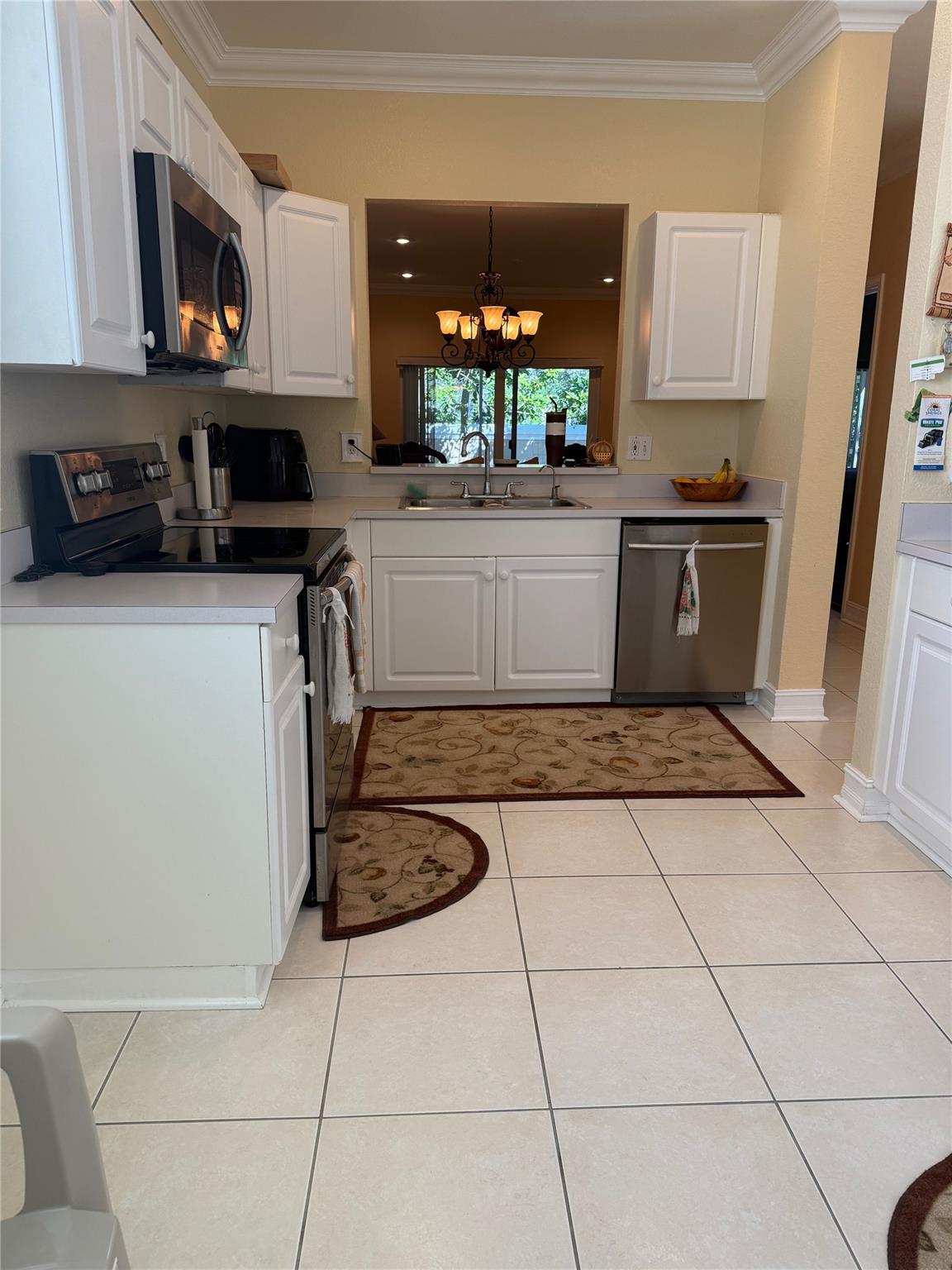 Oak Wood 80-39 B - Residential