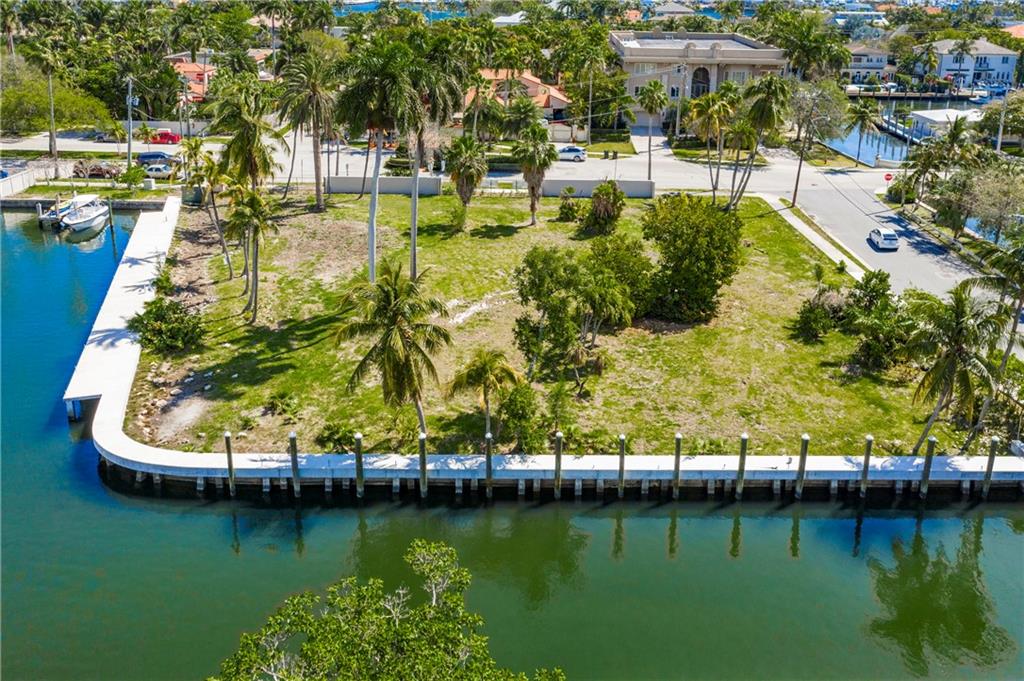 Riviera Isles - Land