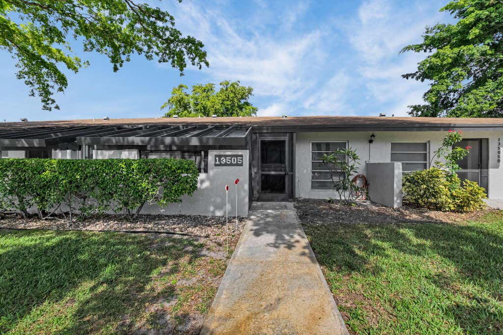 Photo of 13505 Fishtail Palm Court #C, Delray Beach, FL 33484 (MLS # R11094680)