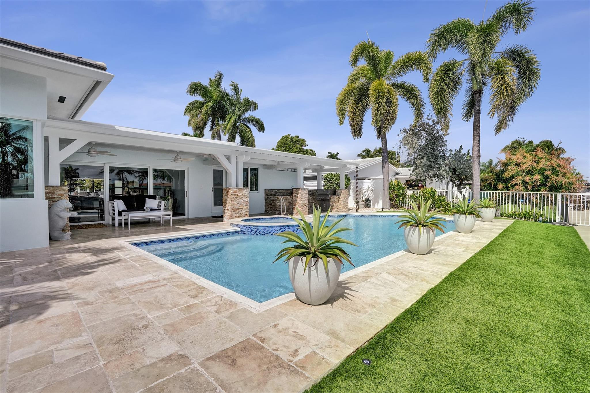 GARDEN ISLES - Residential