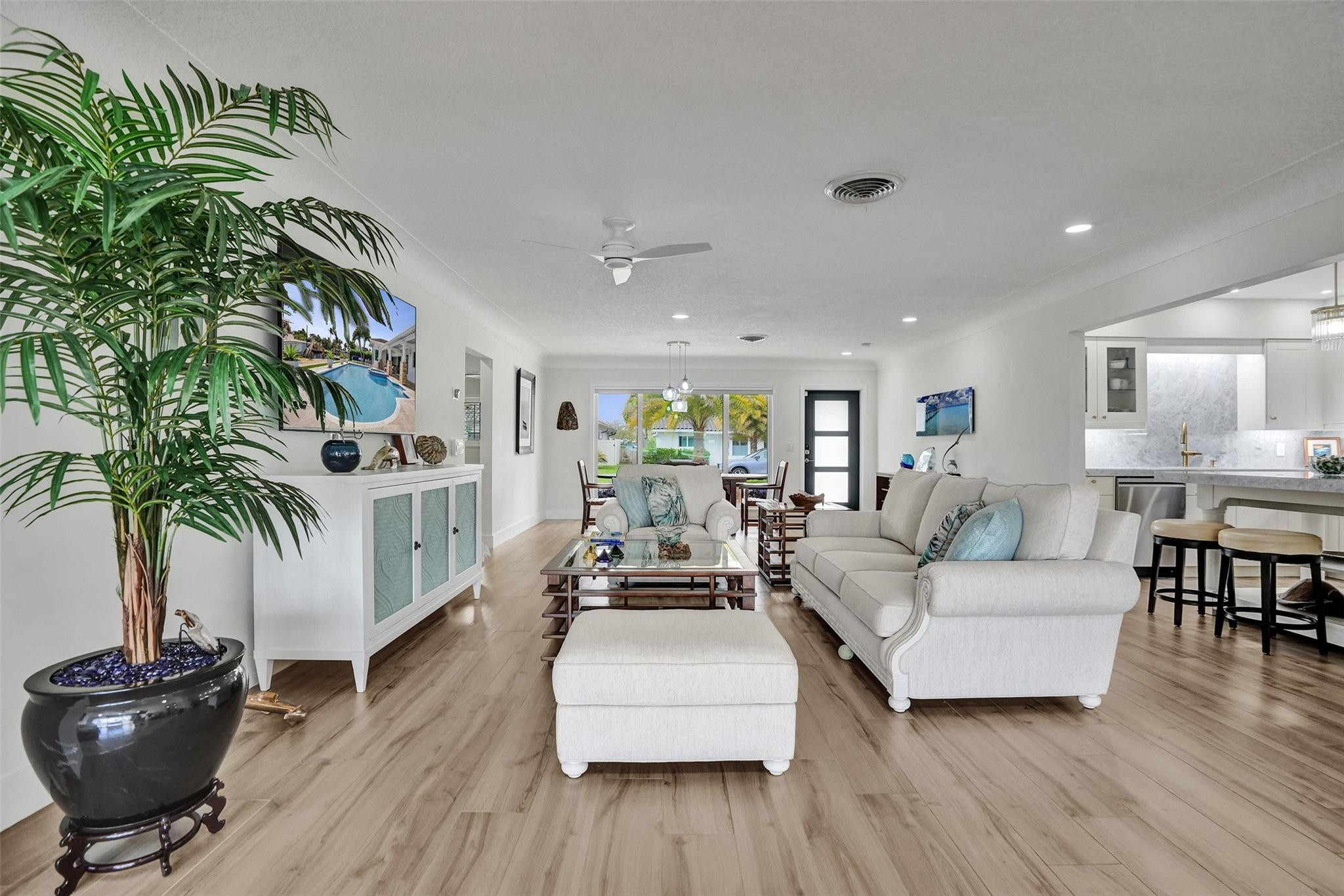 GARDEN ISLES - Residential