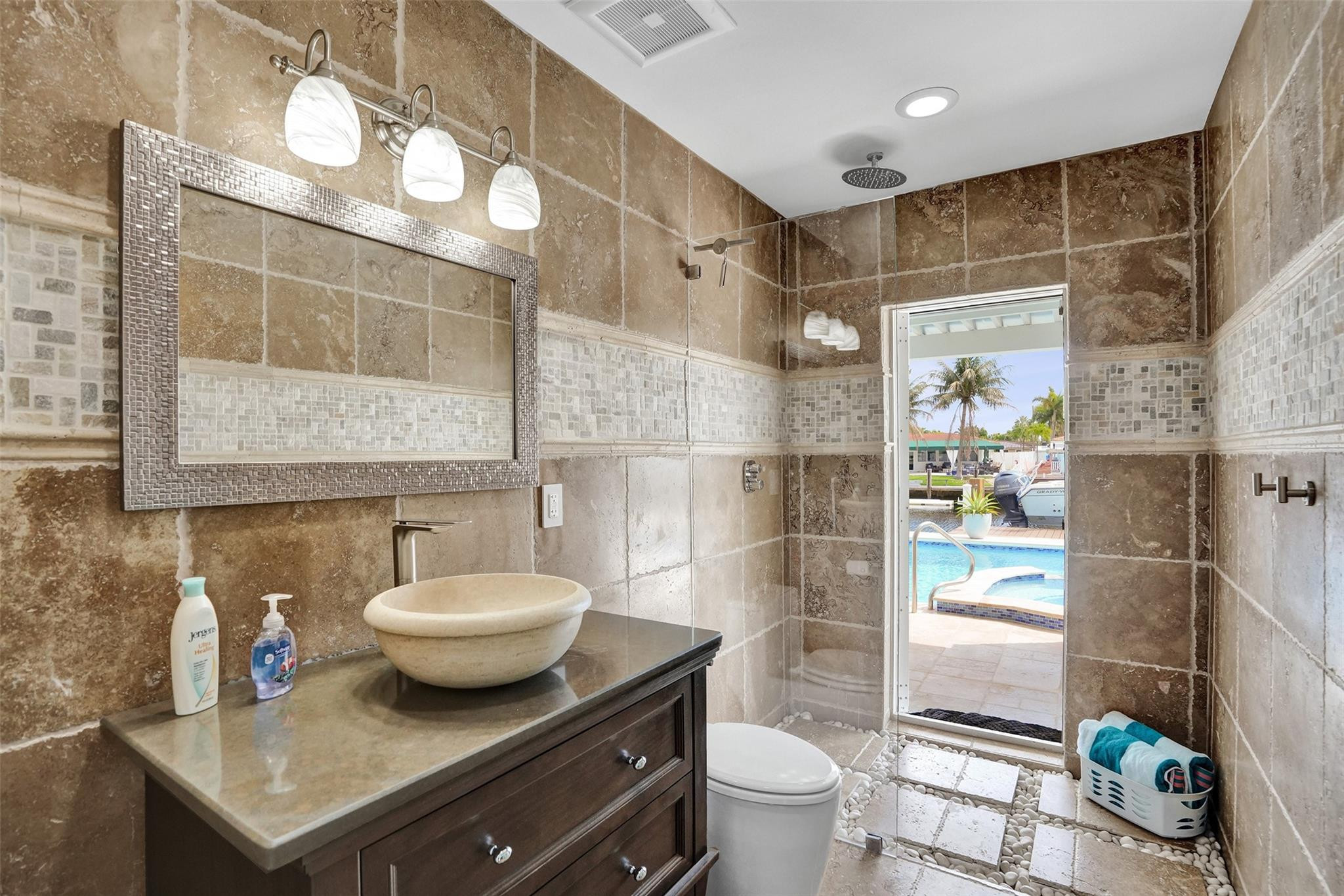 GARDEN ISLES - Residential