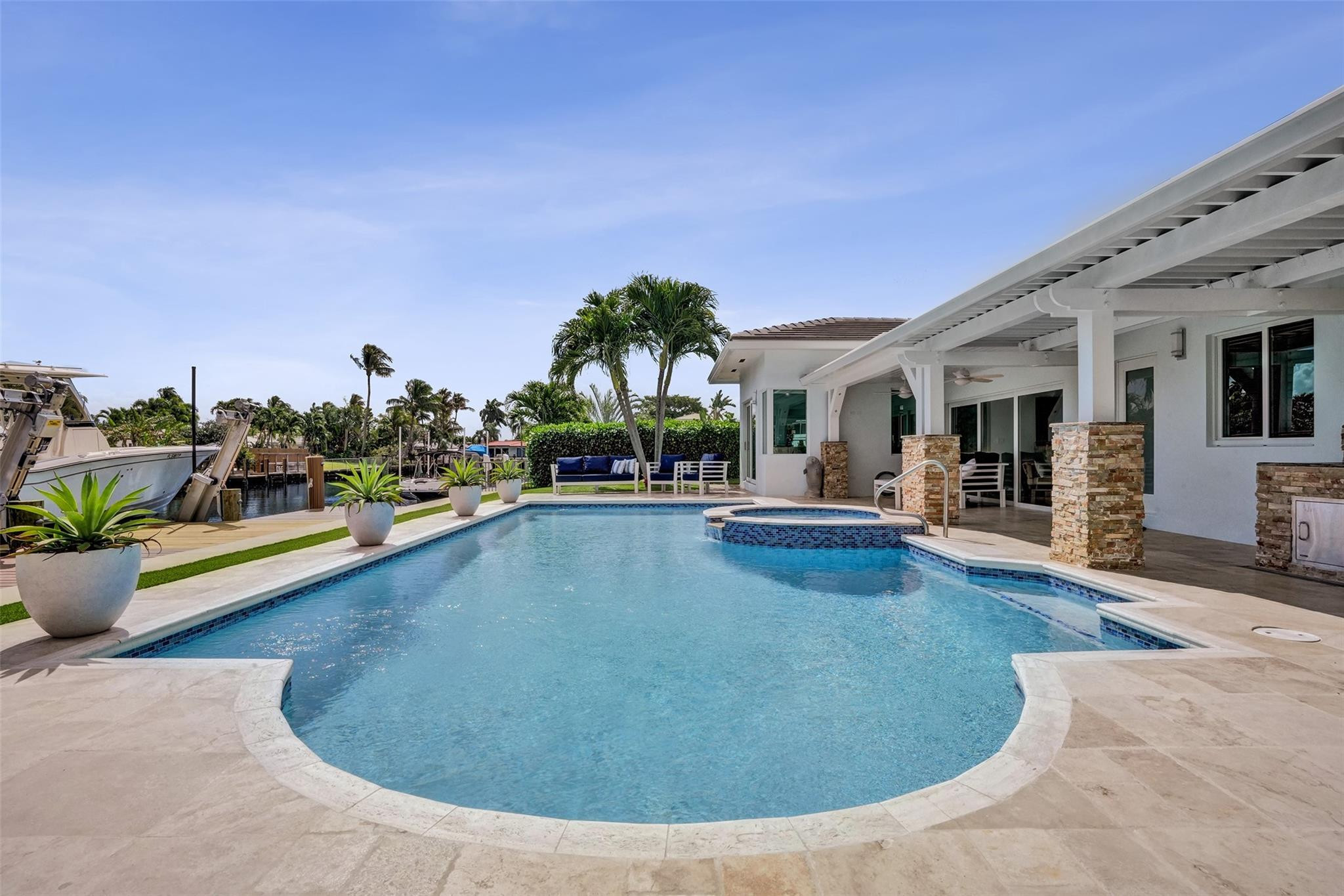 GARDEN ISLES - Residential