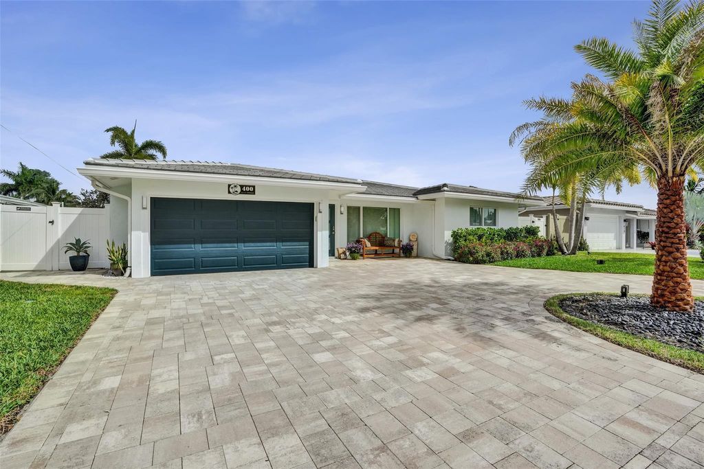 Photo of 400 SE 5th Terrace, Pompano Beach, FL 33060 (MLS # F10555693)