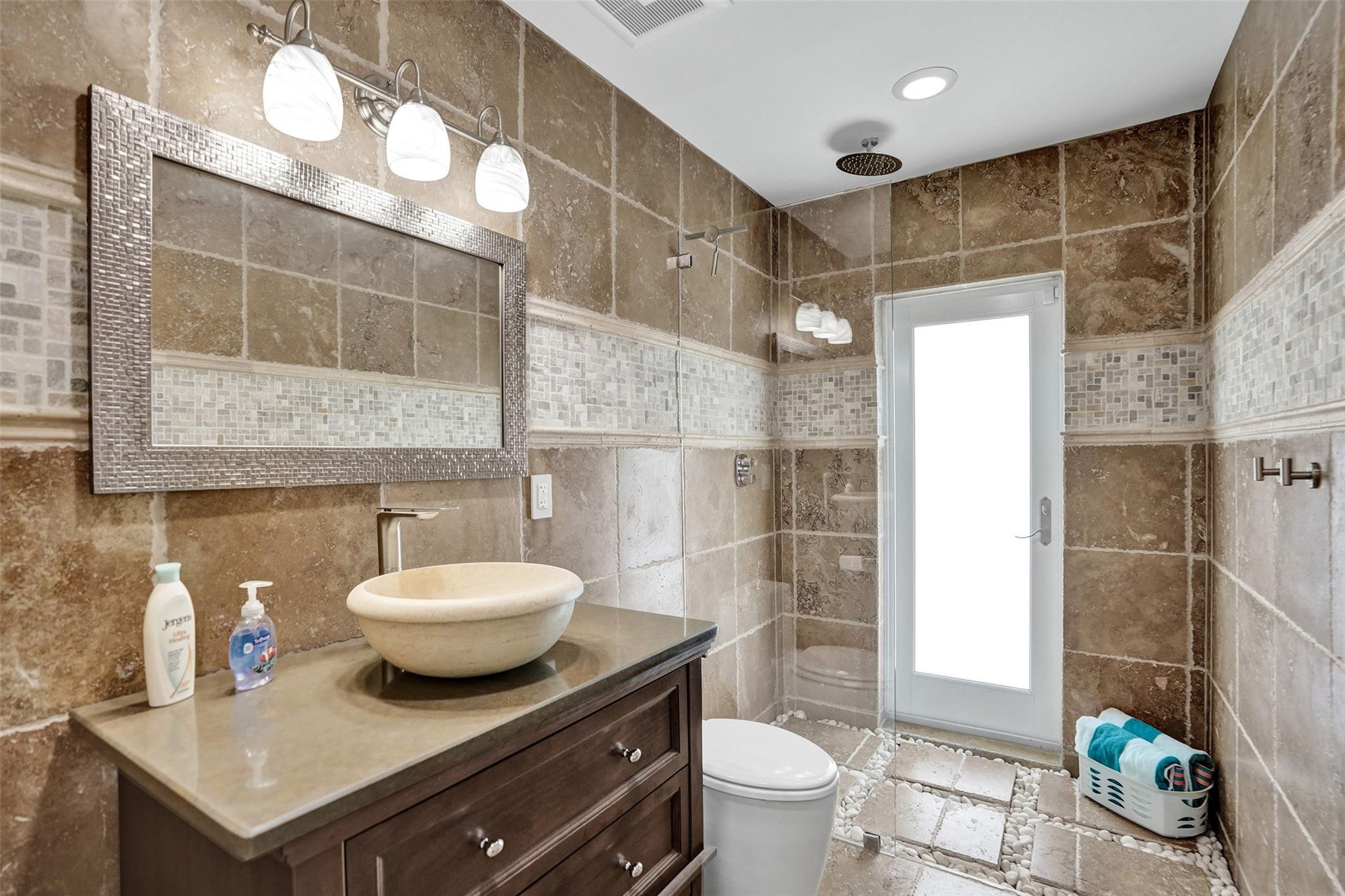 GARDEN ISLES - Residential