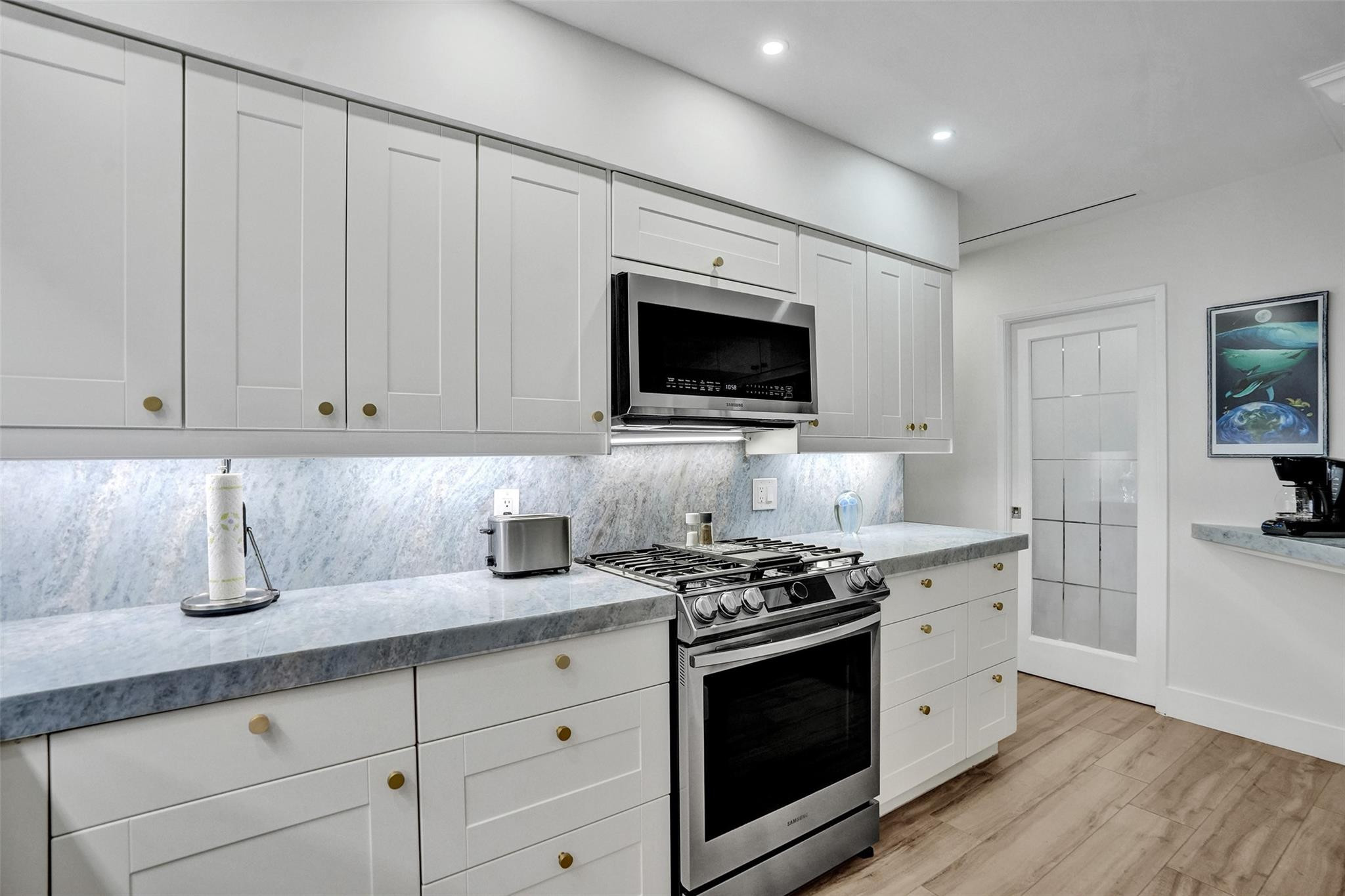 GARDEN ISLES - Residential