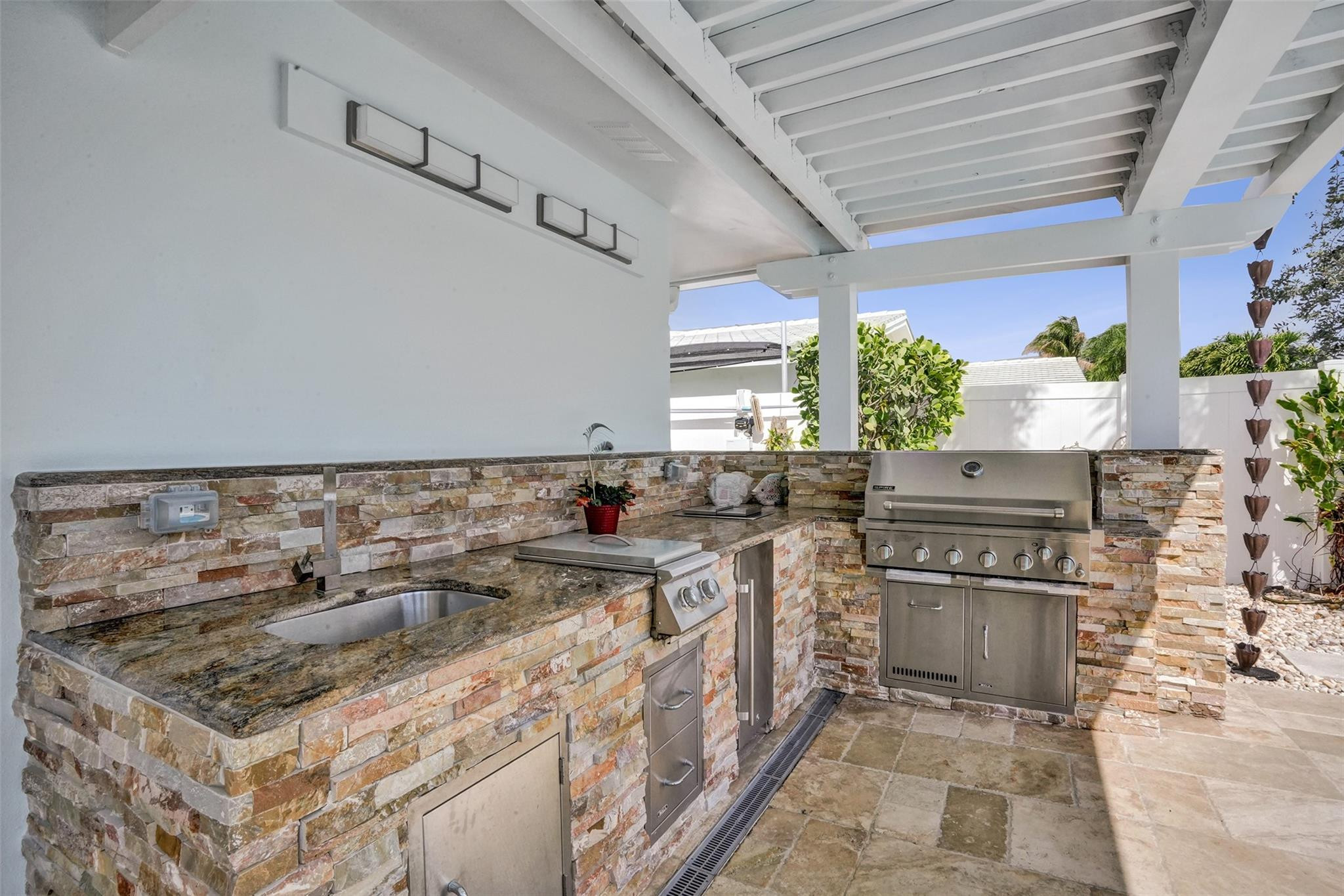 GARDEN ISLES - Residential