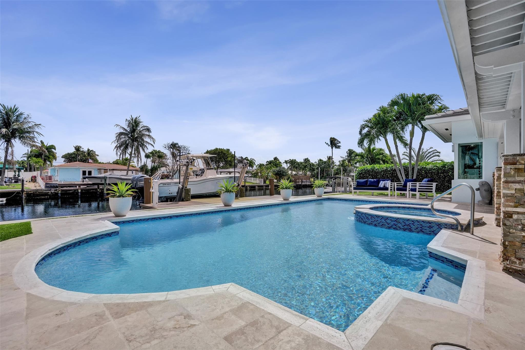 GARDEN ISLES - Residential