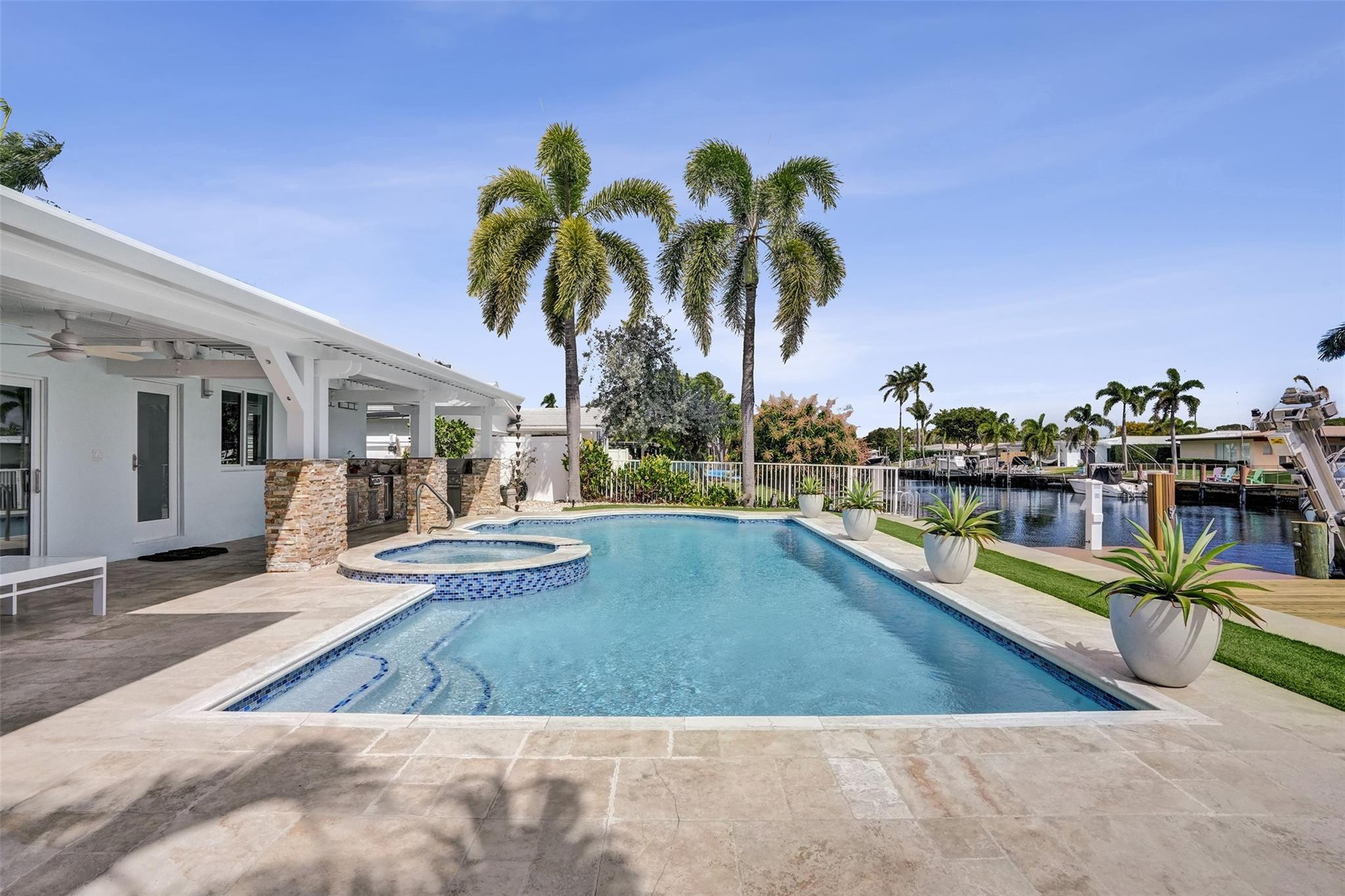 GARDEN ISLES - Residential