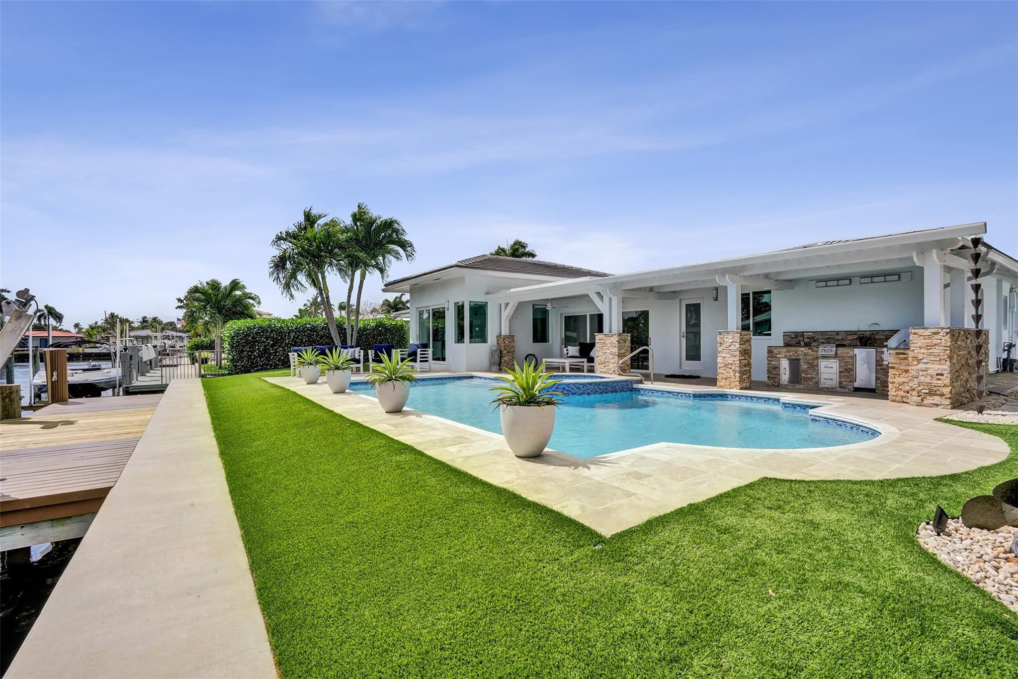 GARDEN ISLES - Residential