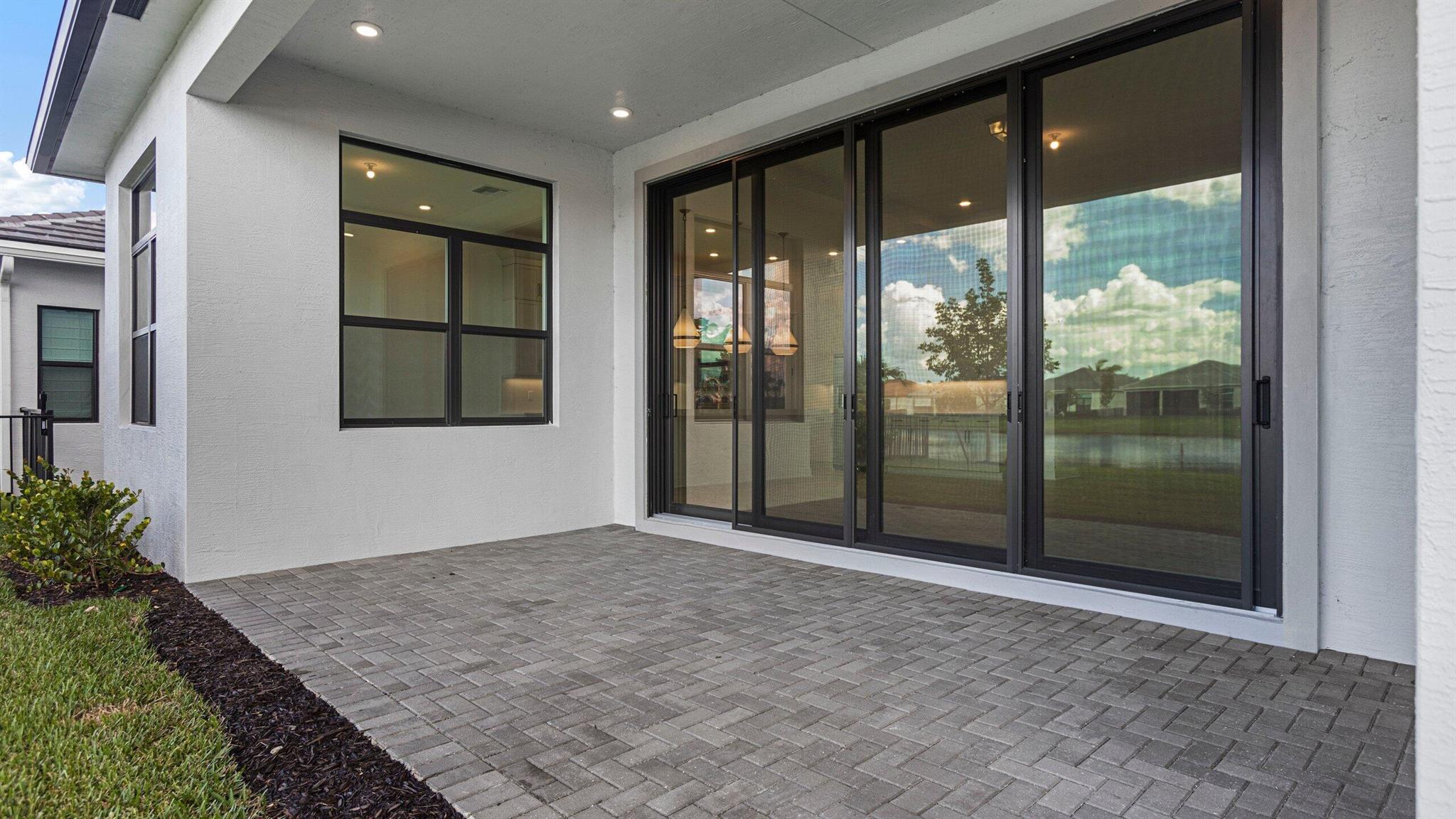 CRESSWIND PALM BEACH - Residential