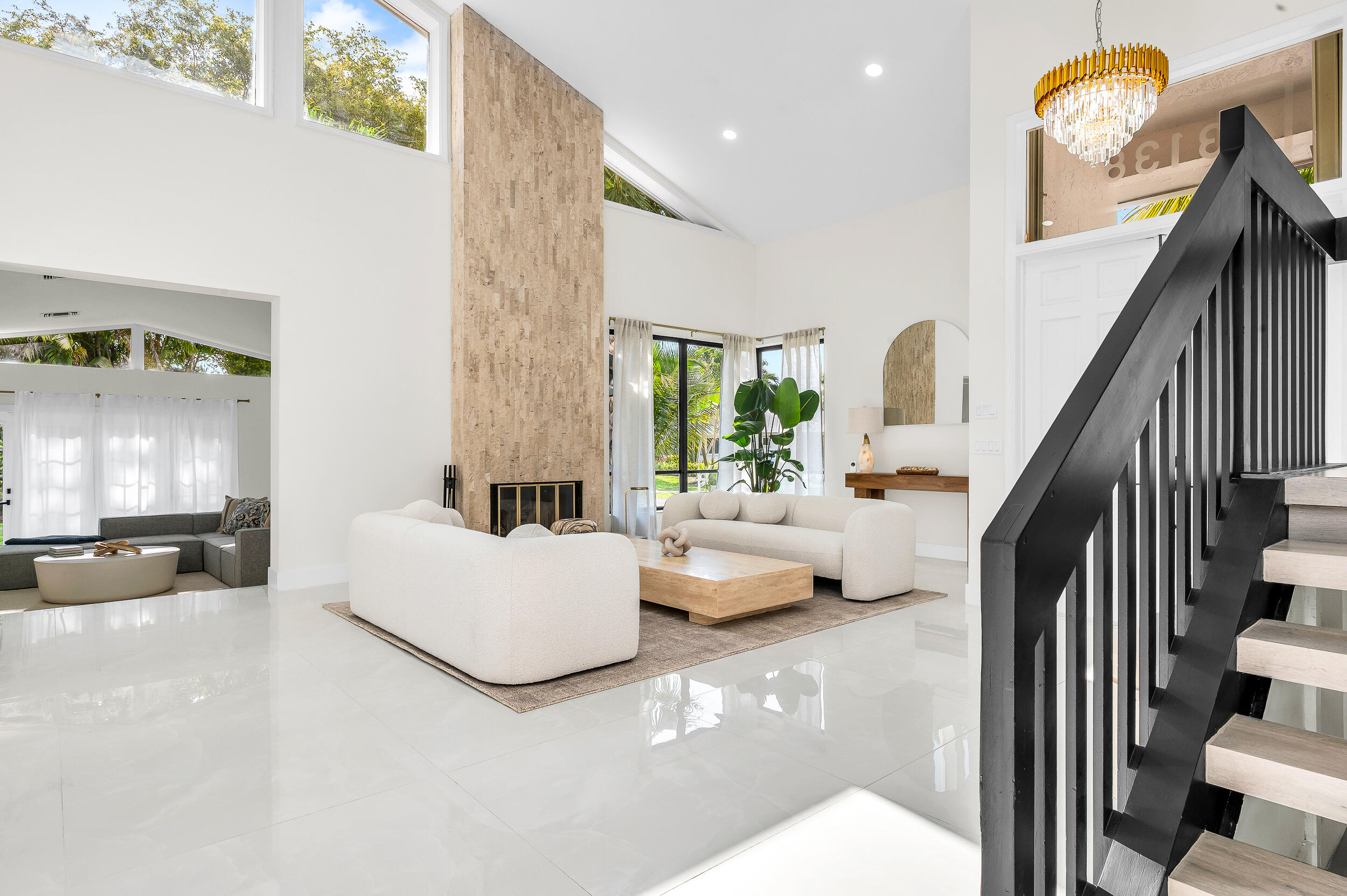 3138 Lakeview Drive