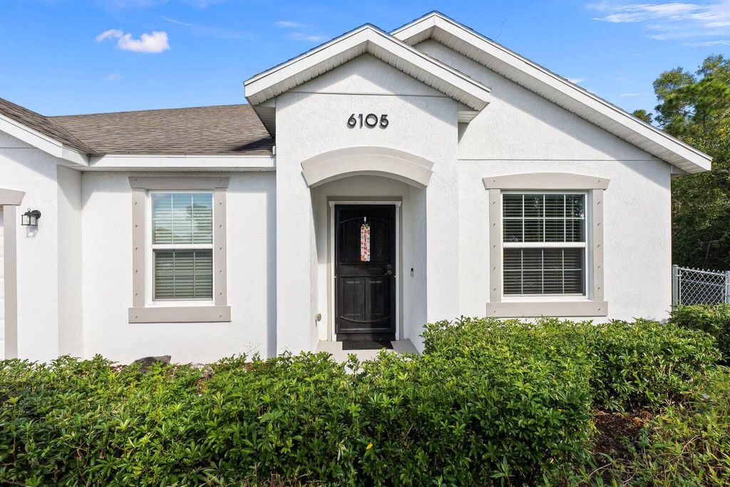Photo of 6105 NW Gause Avenue, Port Saint Lucie, FL 34986 (MLS # R11166787)