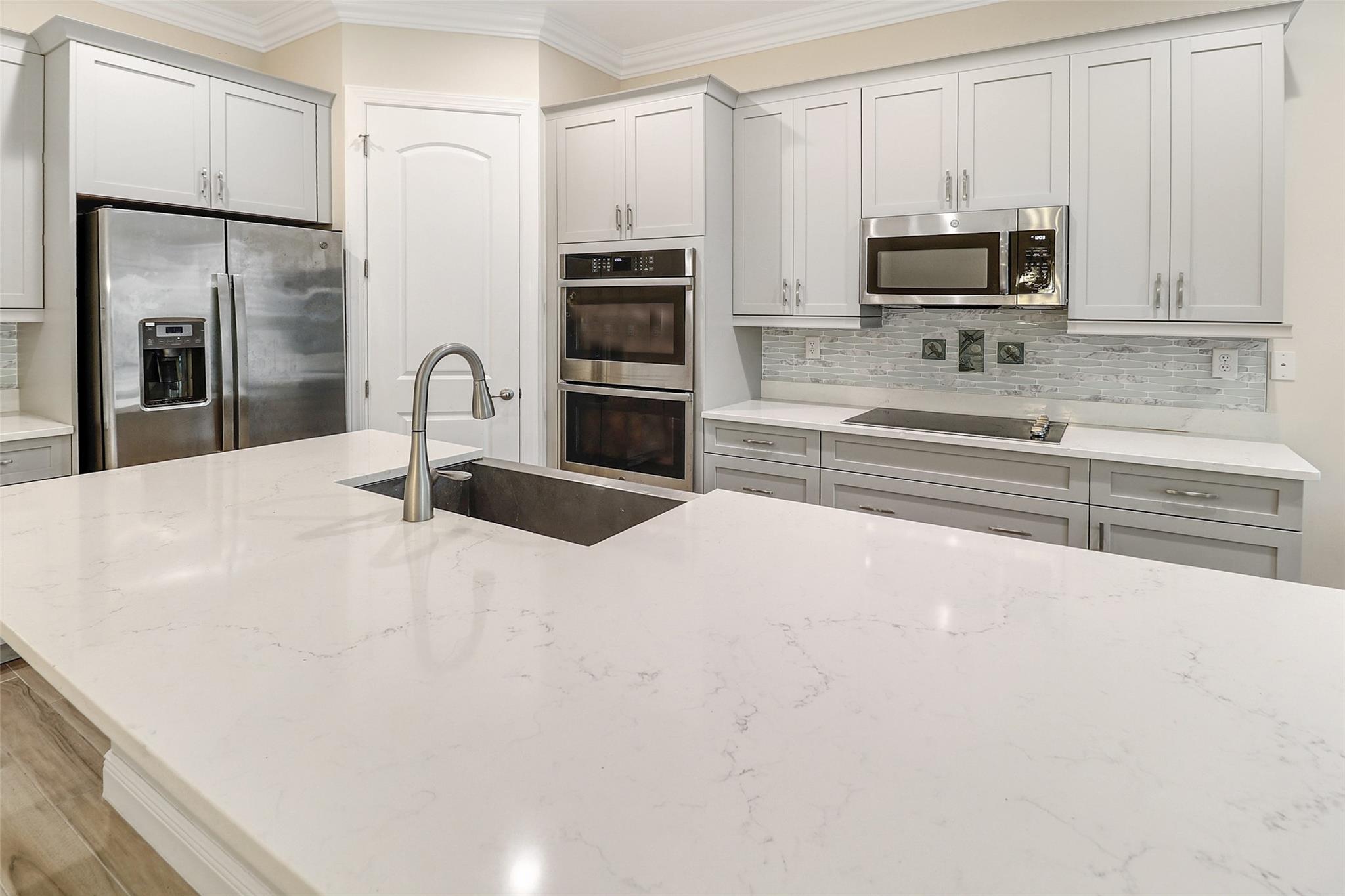 Coral Lago - Residential