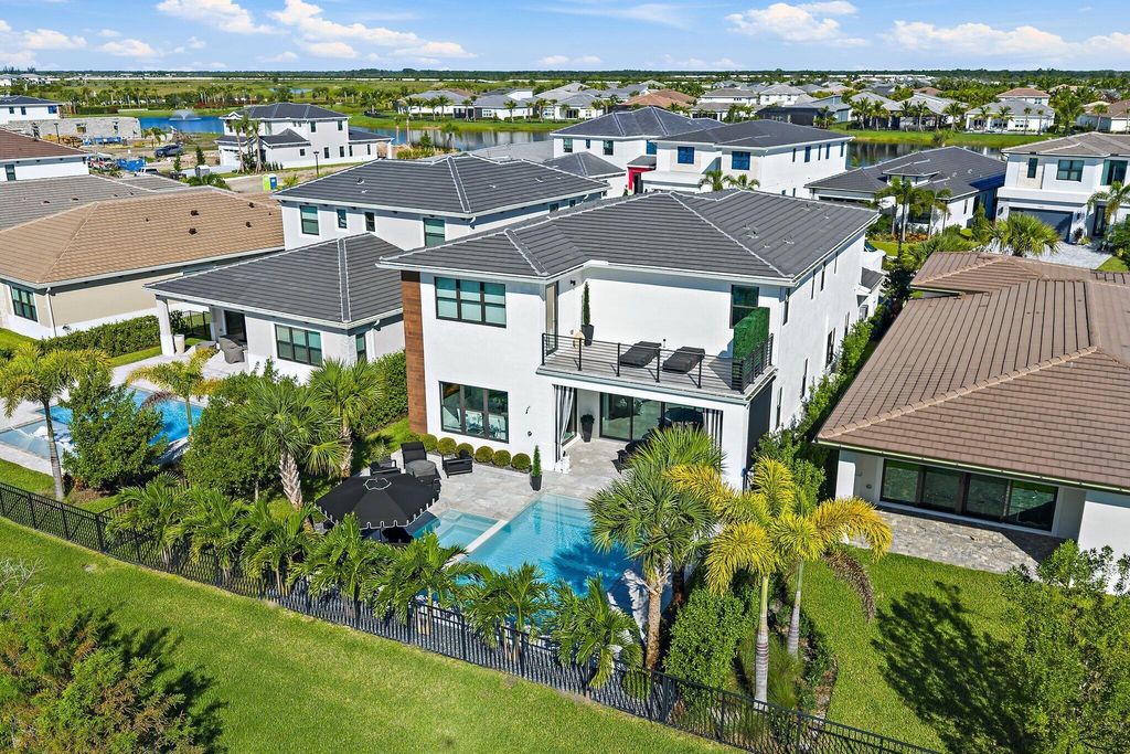 Photo of 12636 Solana Bay Circle, Palm Beach Gardens, FL 33412 (MLS # R11127930)