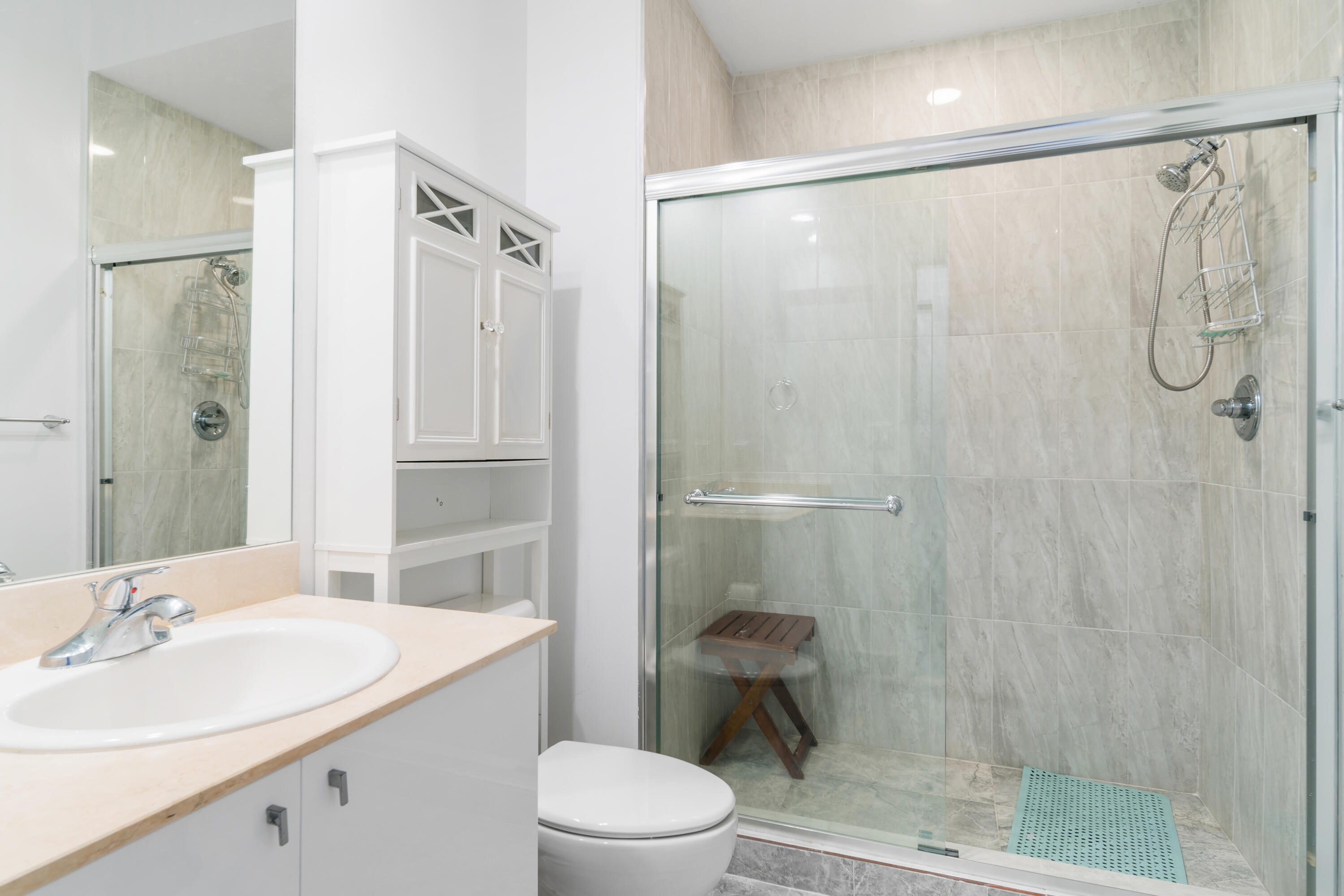 SLADE CONDO - Residential Lease