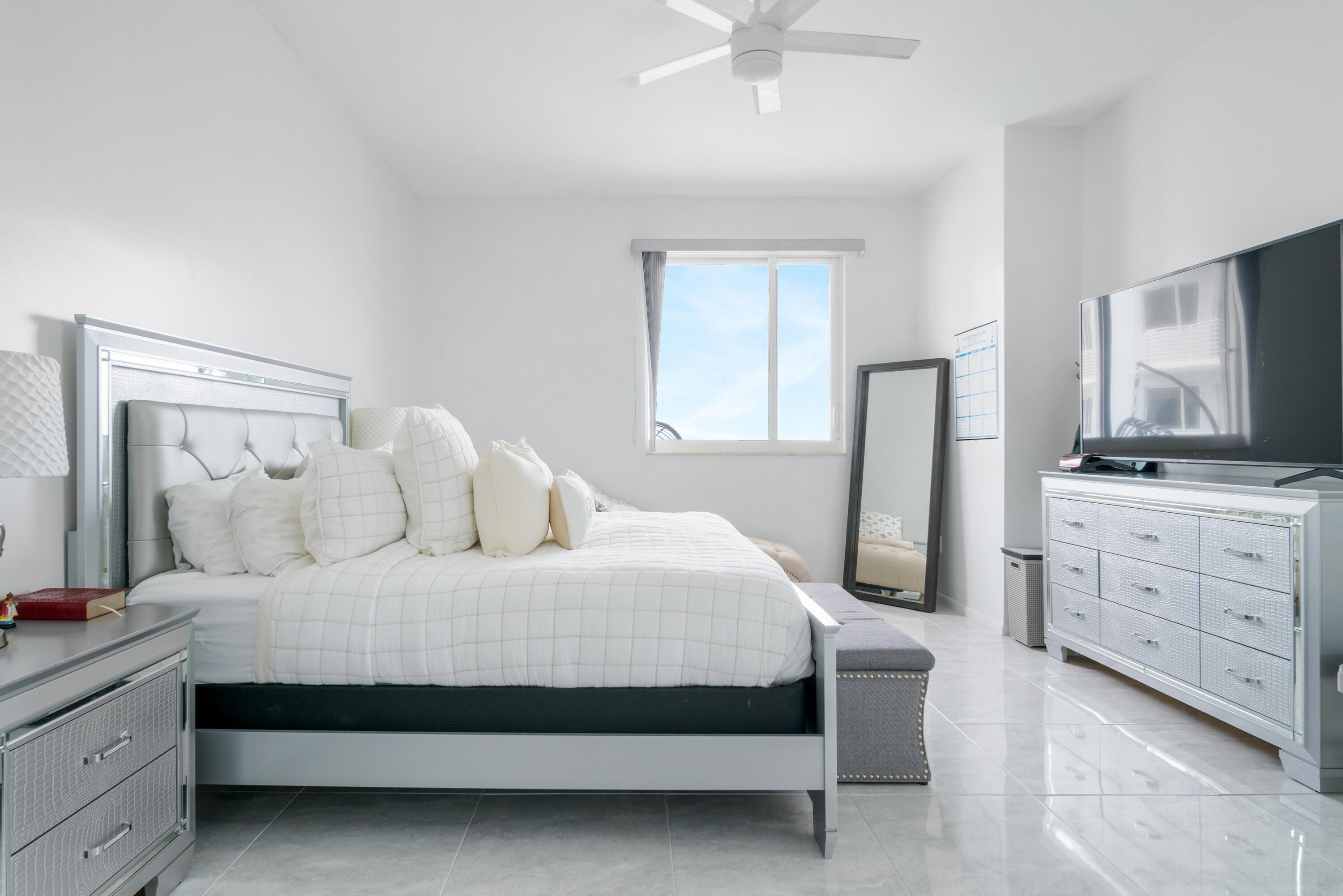 SLADE CONDO - Residential Lease