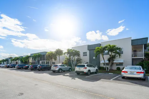 303 Burgundy Unit G, Delray Beach, FL 33484 - MLS#: R11047605