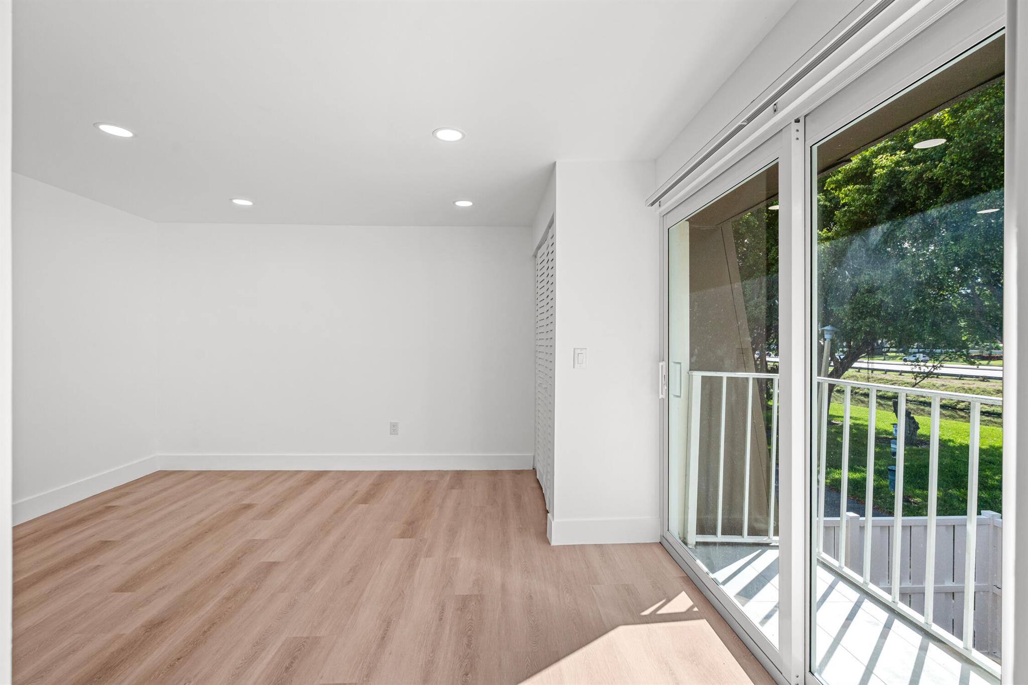 BOCA RANCHO 2 - Residential Lease